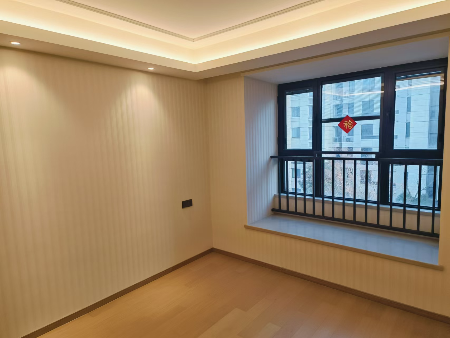龙湖天宸源著 3室2厅2卫 116.81m&sup2;
