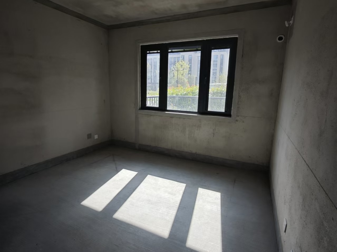 神辉上麟府 3室2厅2卫 115m&sup2;
