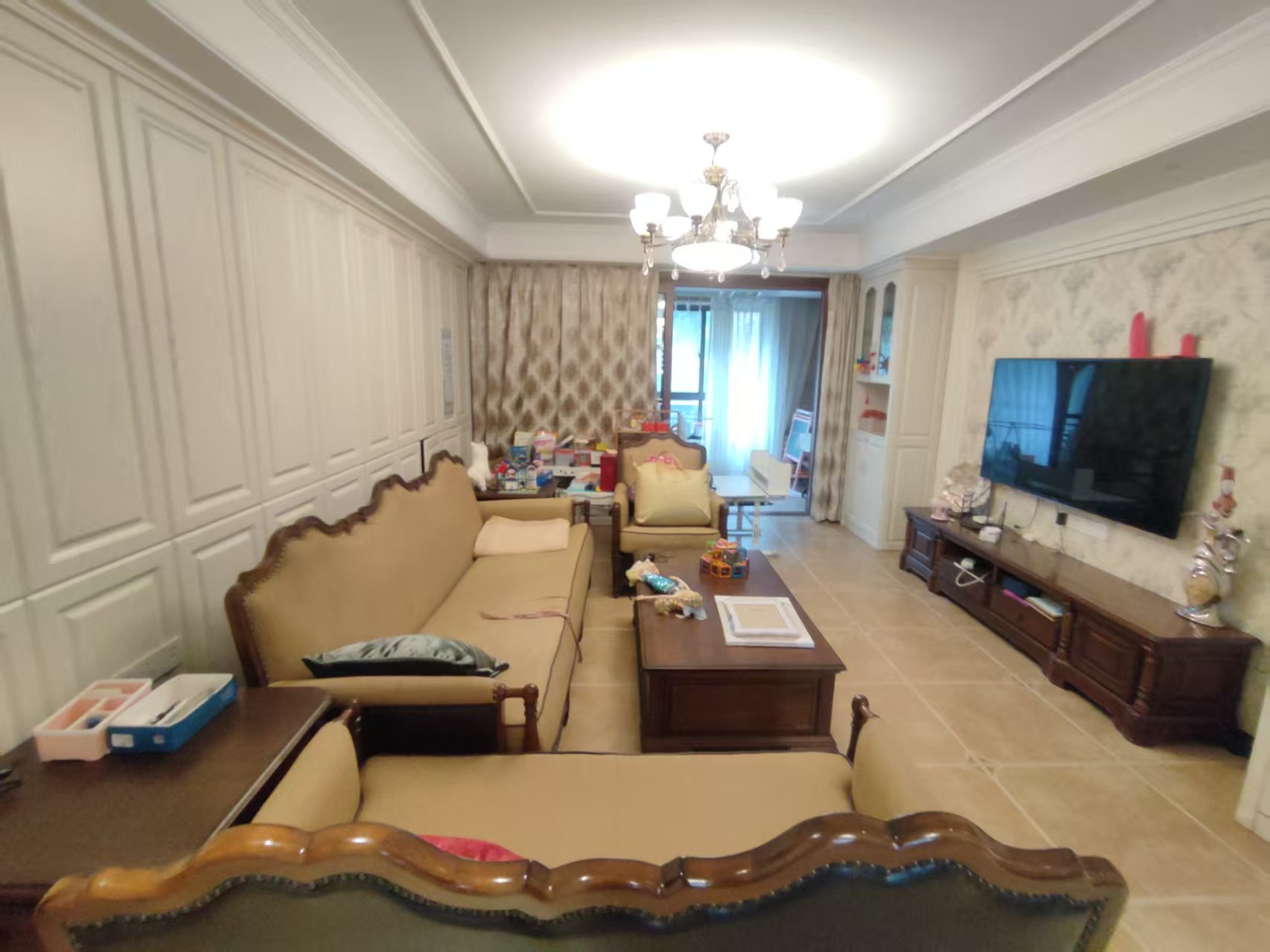 万濠华府 3室2厅2卫 144.97m²