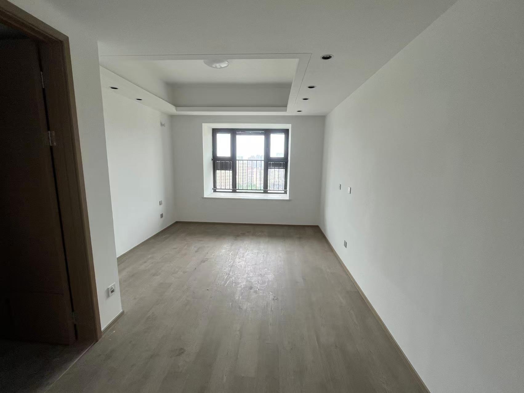 珑府 3室2厅2卫 125.02m&sup2;