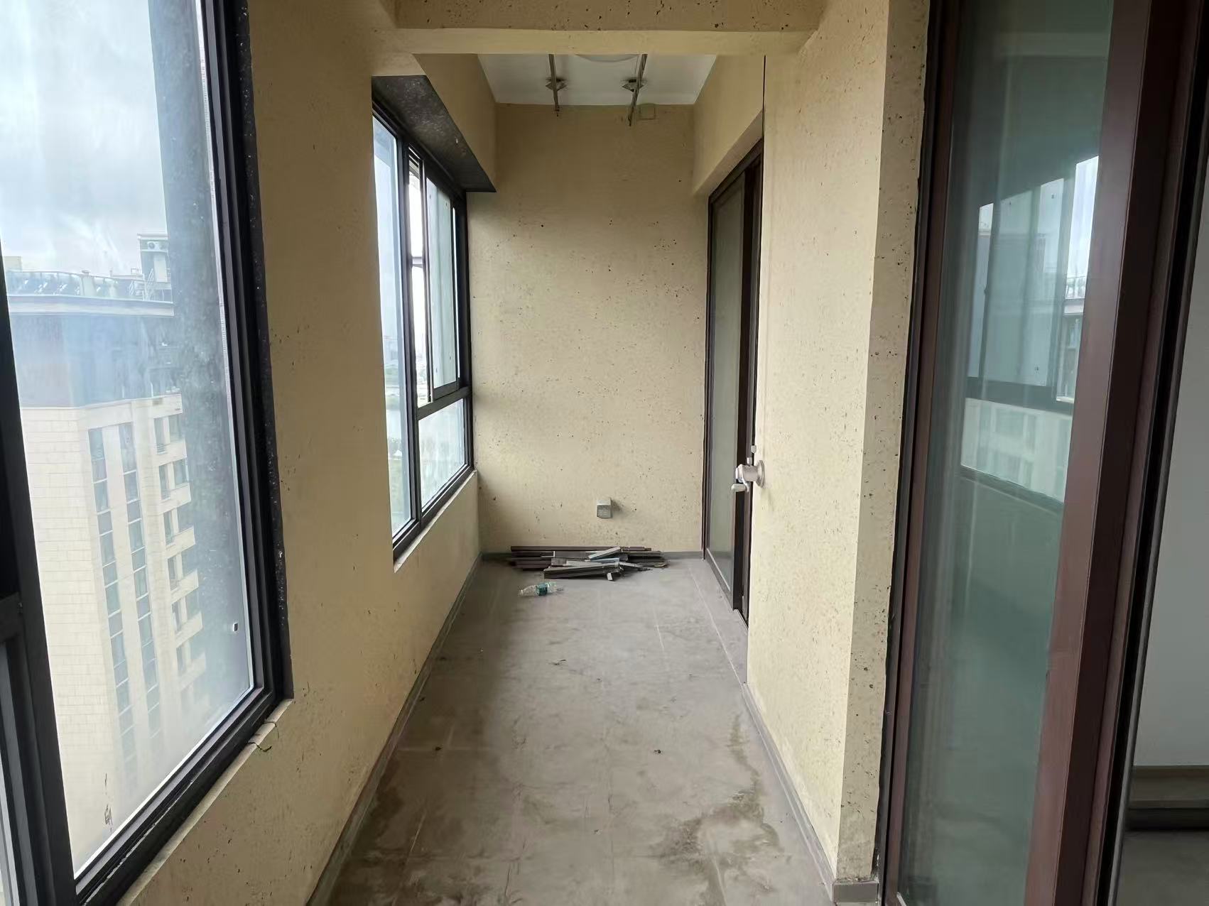 珑府 3室2厅2卫 125.02m&sup2;