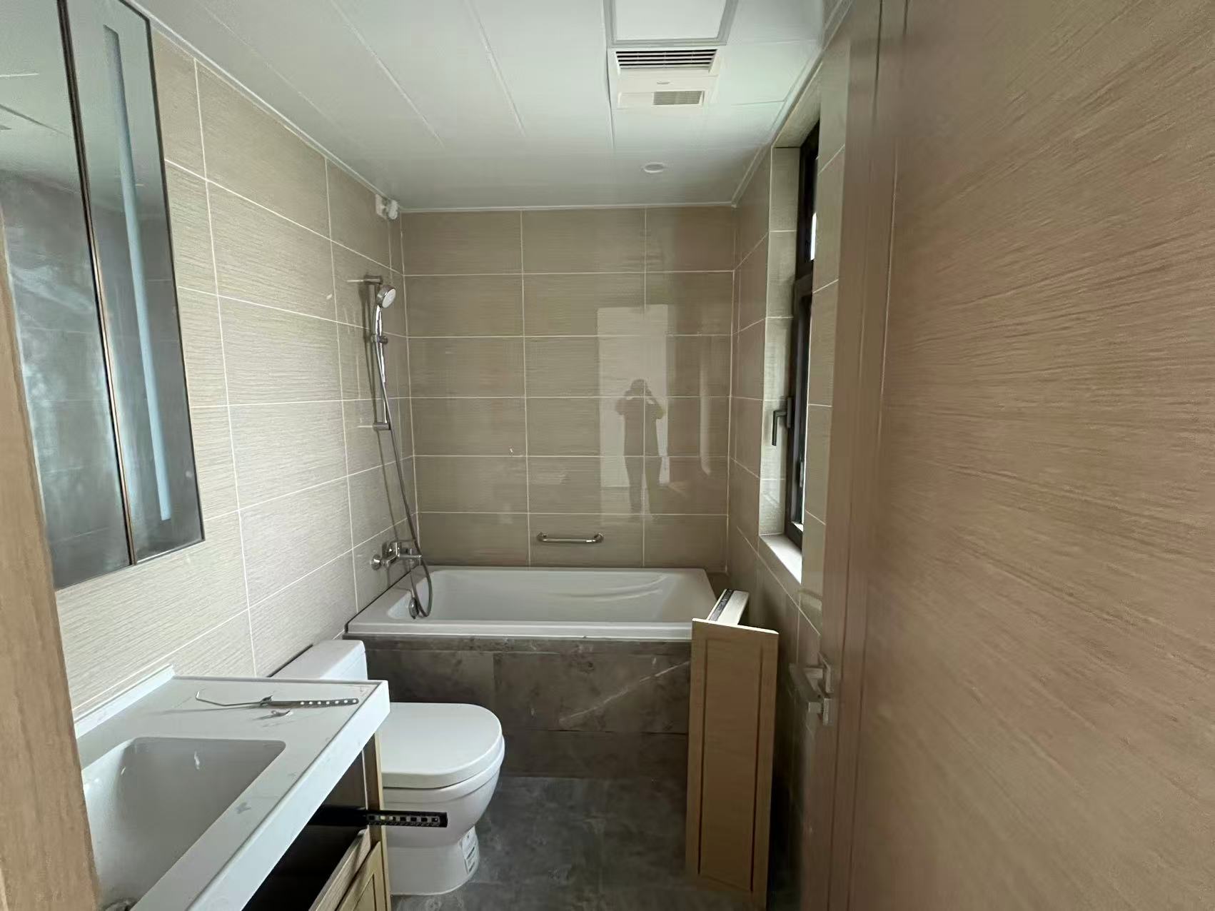 珑府 3室2厅2卫 125.02m&sup2;