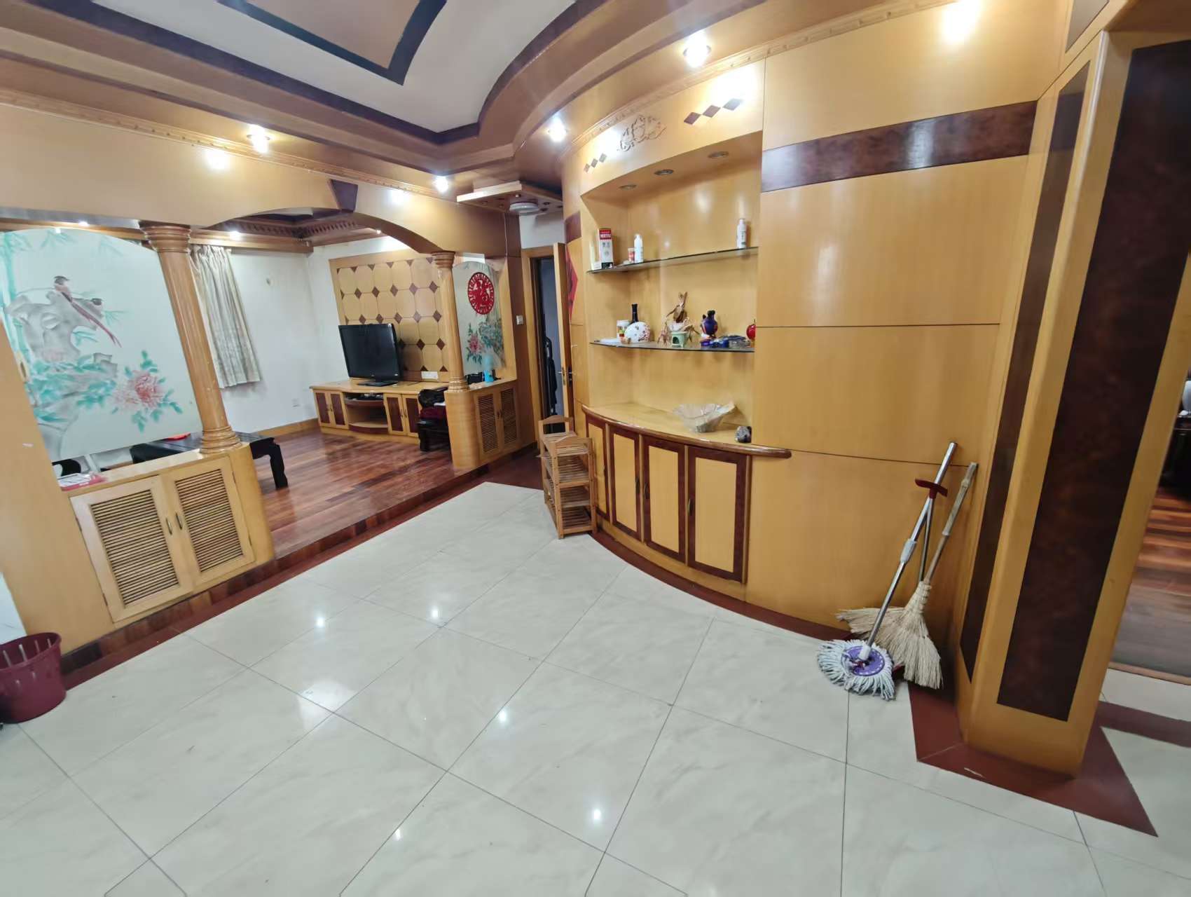 华侨花苑 3室2厅2卫 150m&sup2;