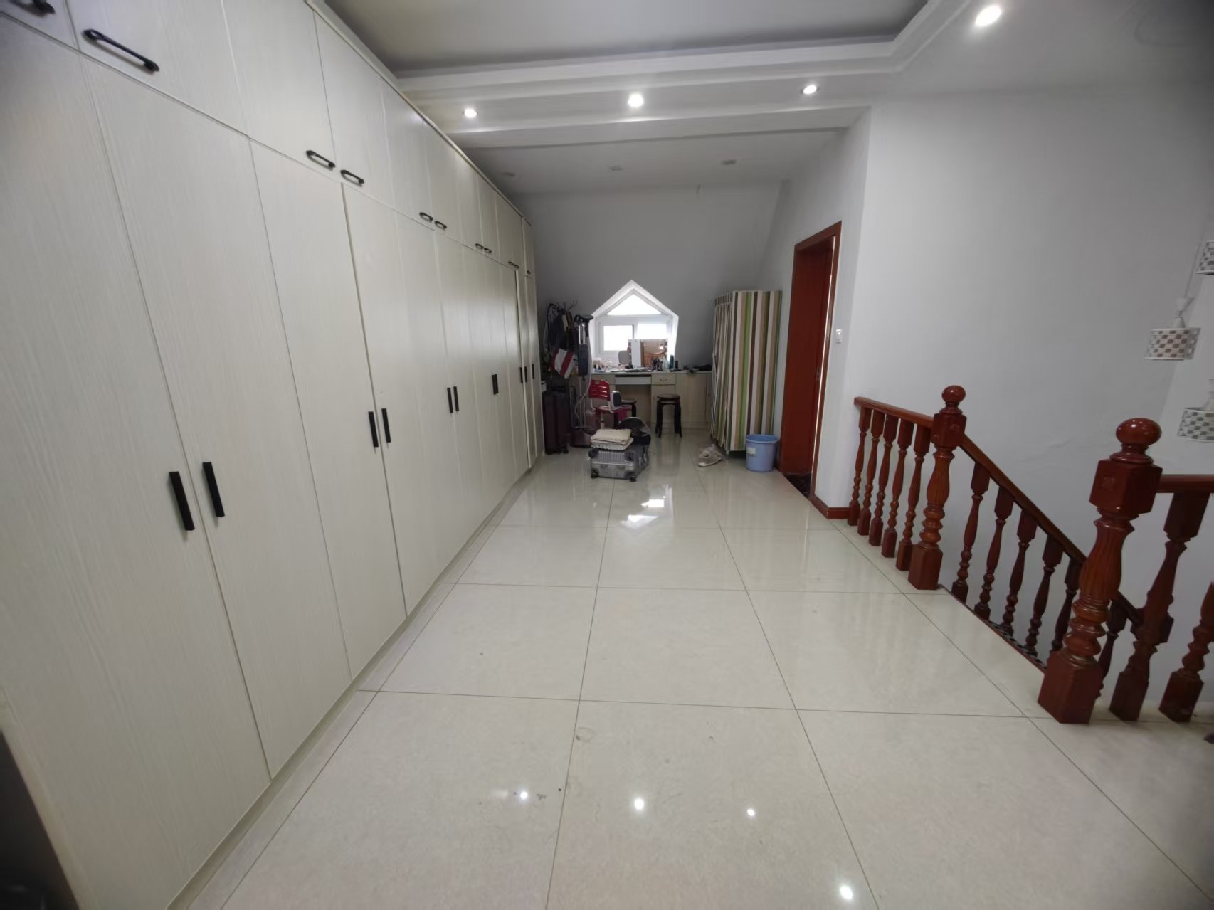 景河苑 3室2厅2卫 77.50m&sup2;
