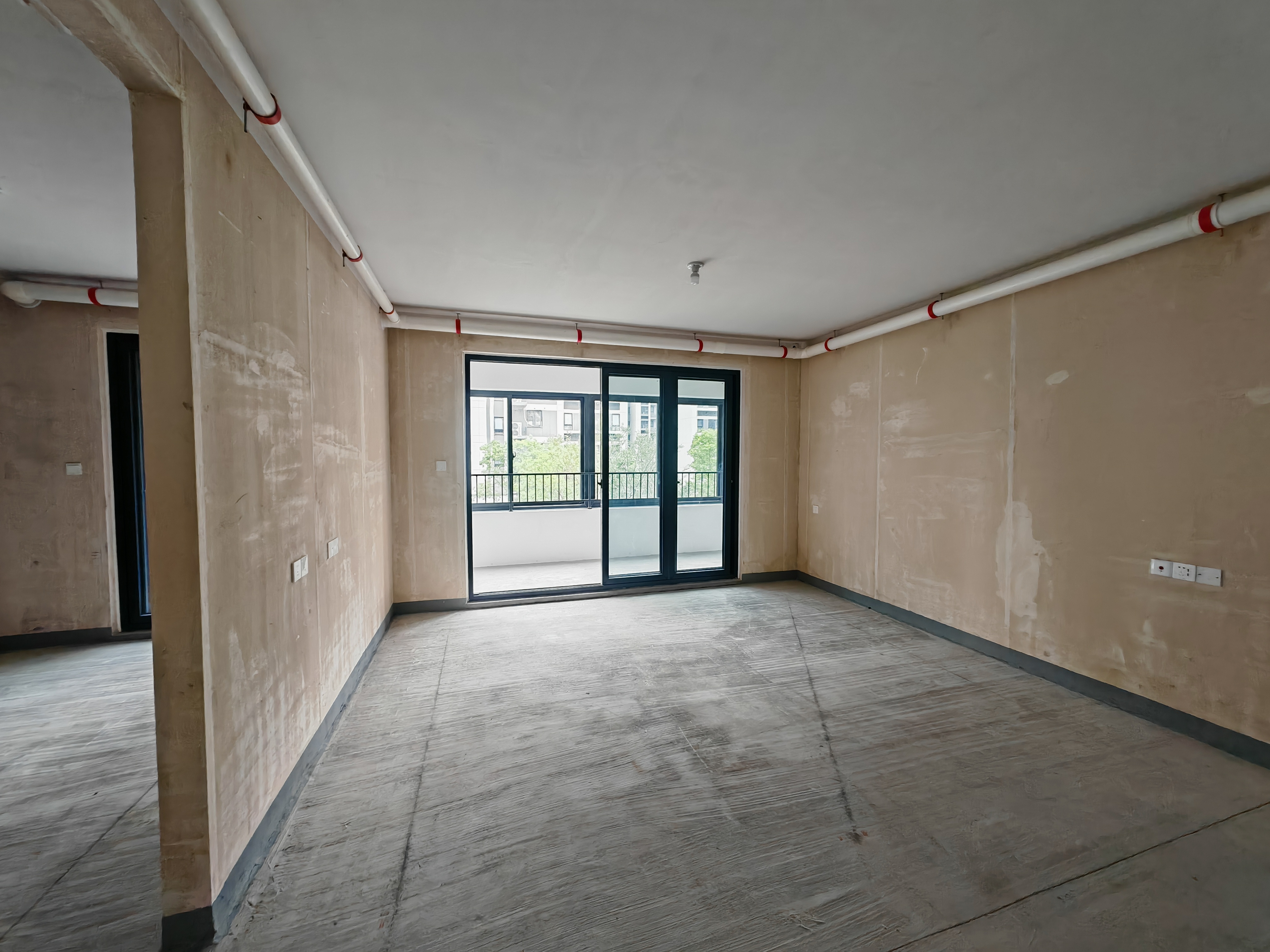 天璞华庭 4室2厅2卫 137m²