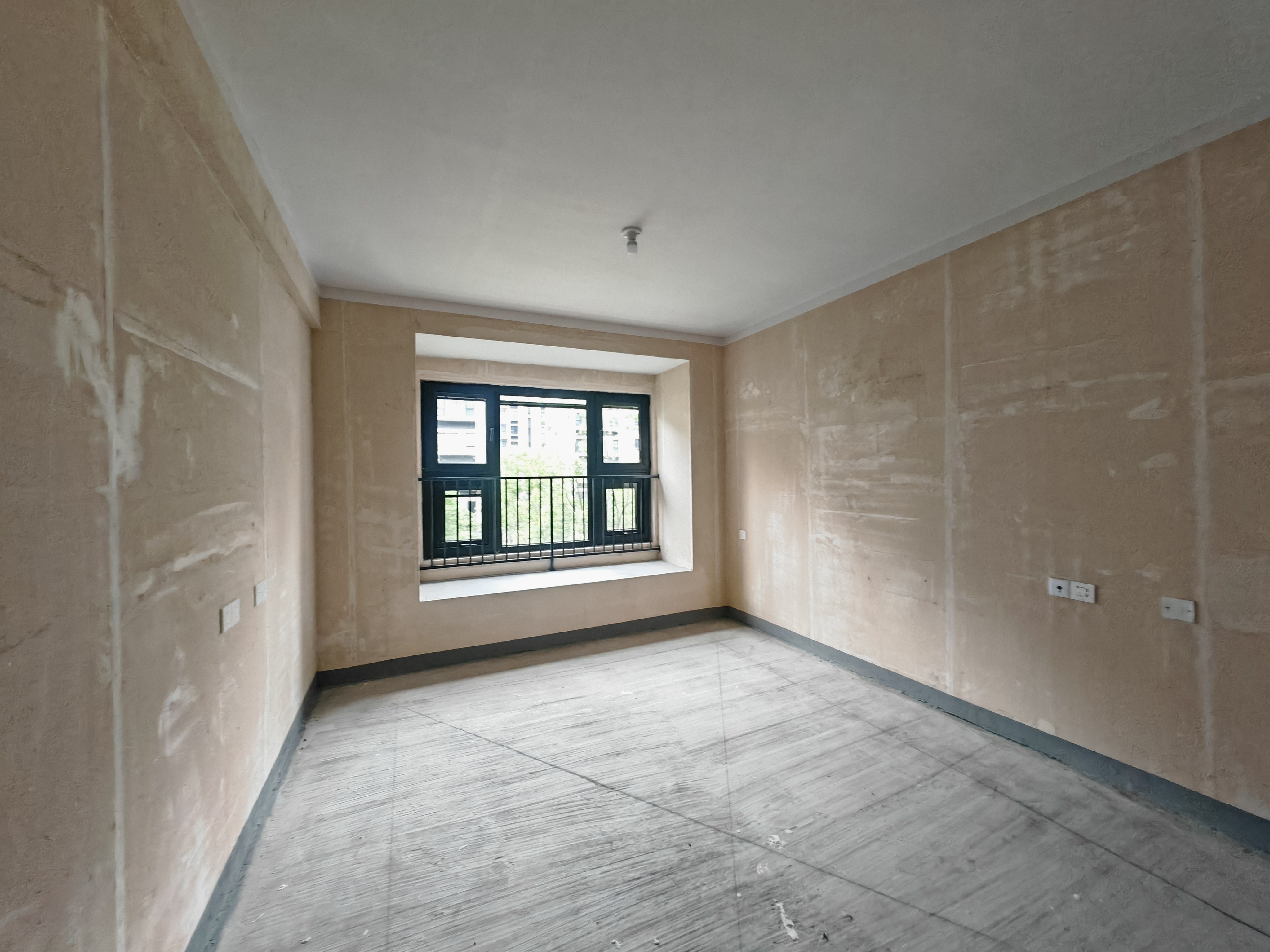 天璞华庭 4室2厅2卫 137m&sup2;