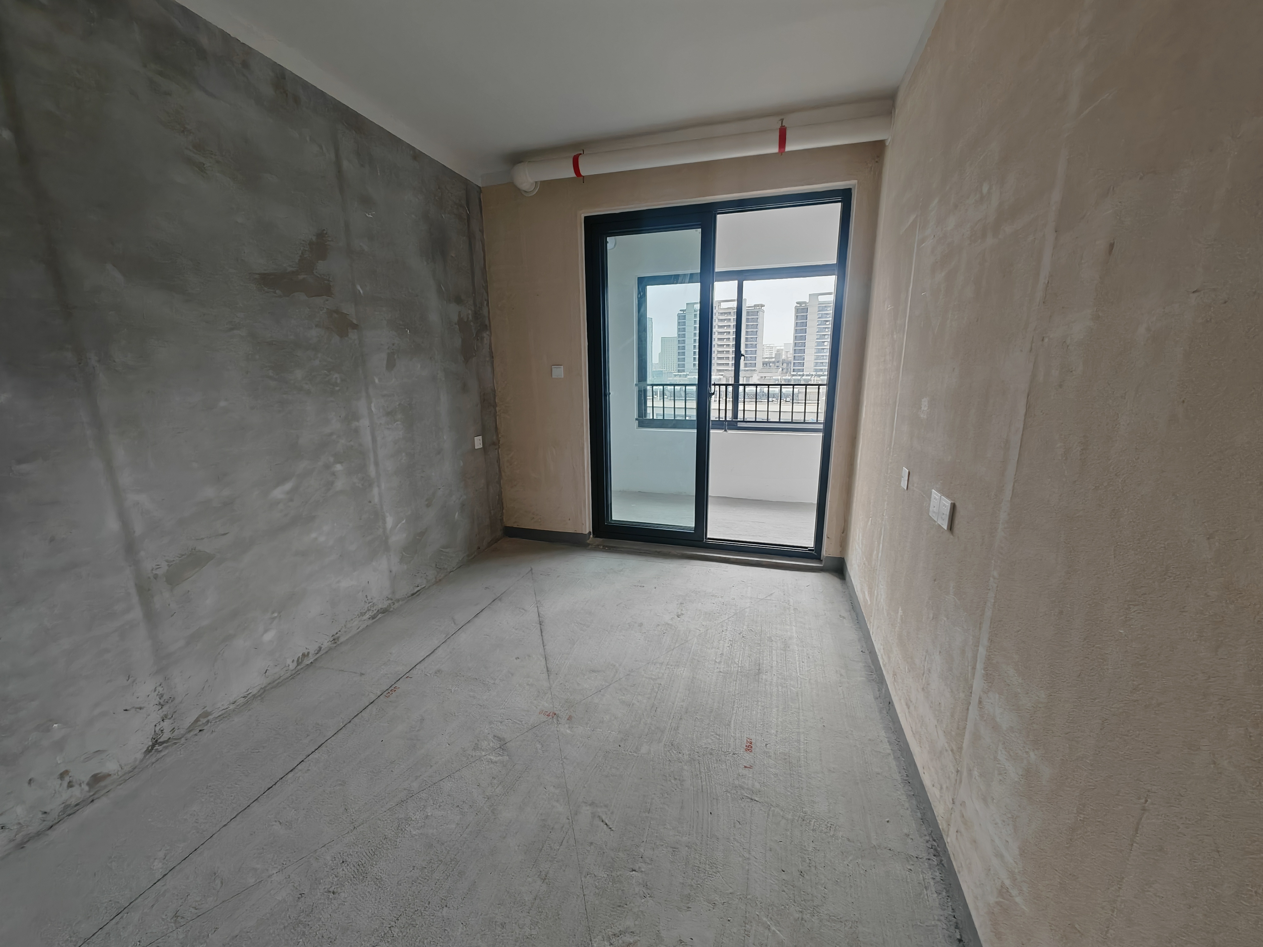 天璞华庭 4室2厅2卫 138m&sup2;