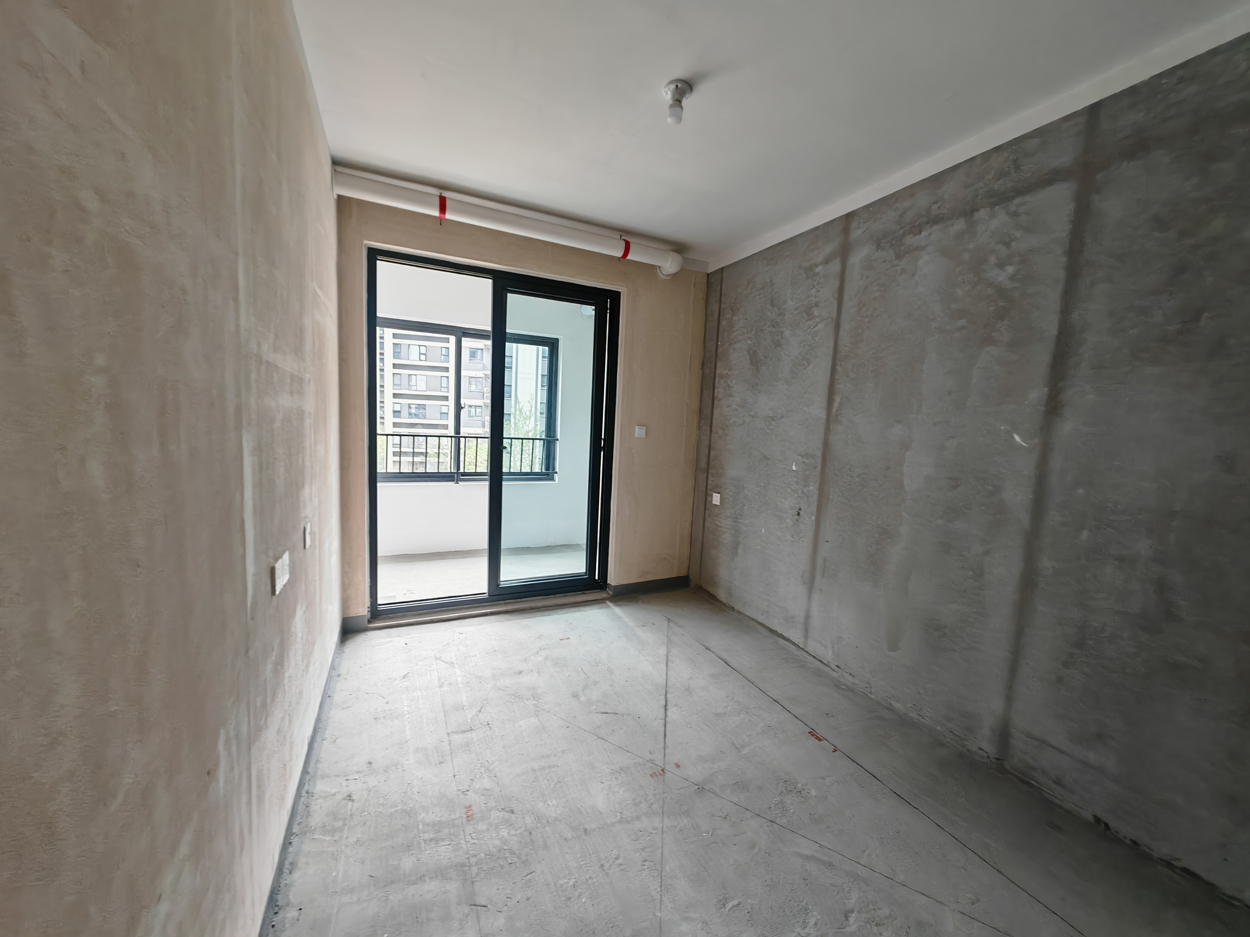 天璞华庭 4室2厅2卫 137m&sup2;