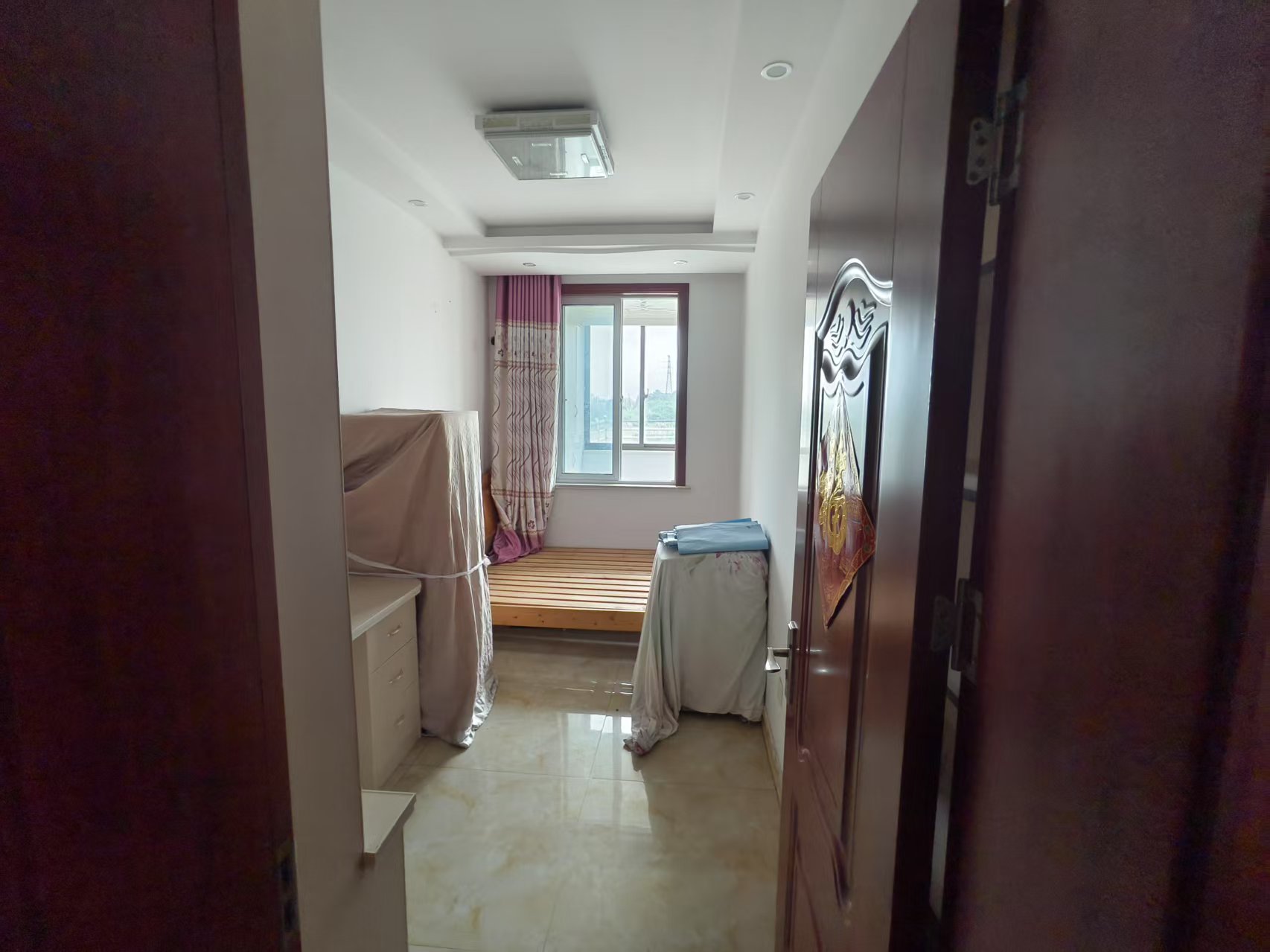 金泰花园B区 3室2厅1卫 105m&sup2;