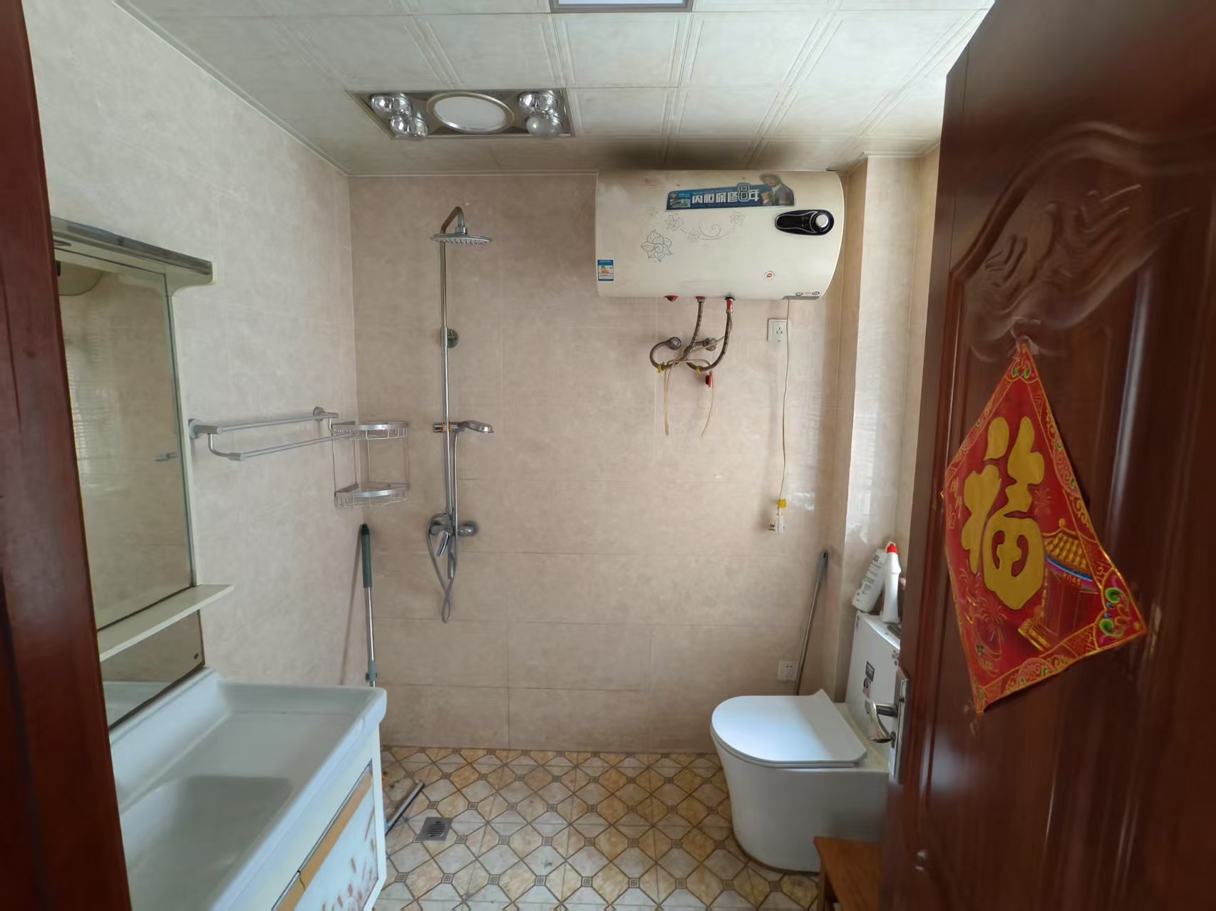 金泰花园B区 3室2厅1卫 105m&sup2;