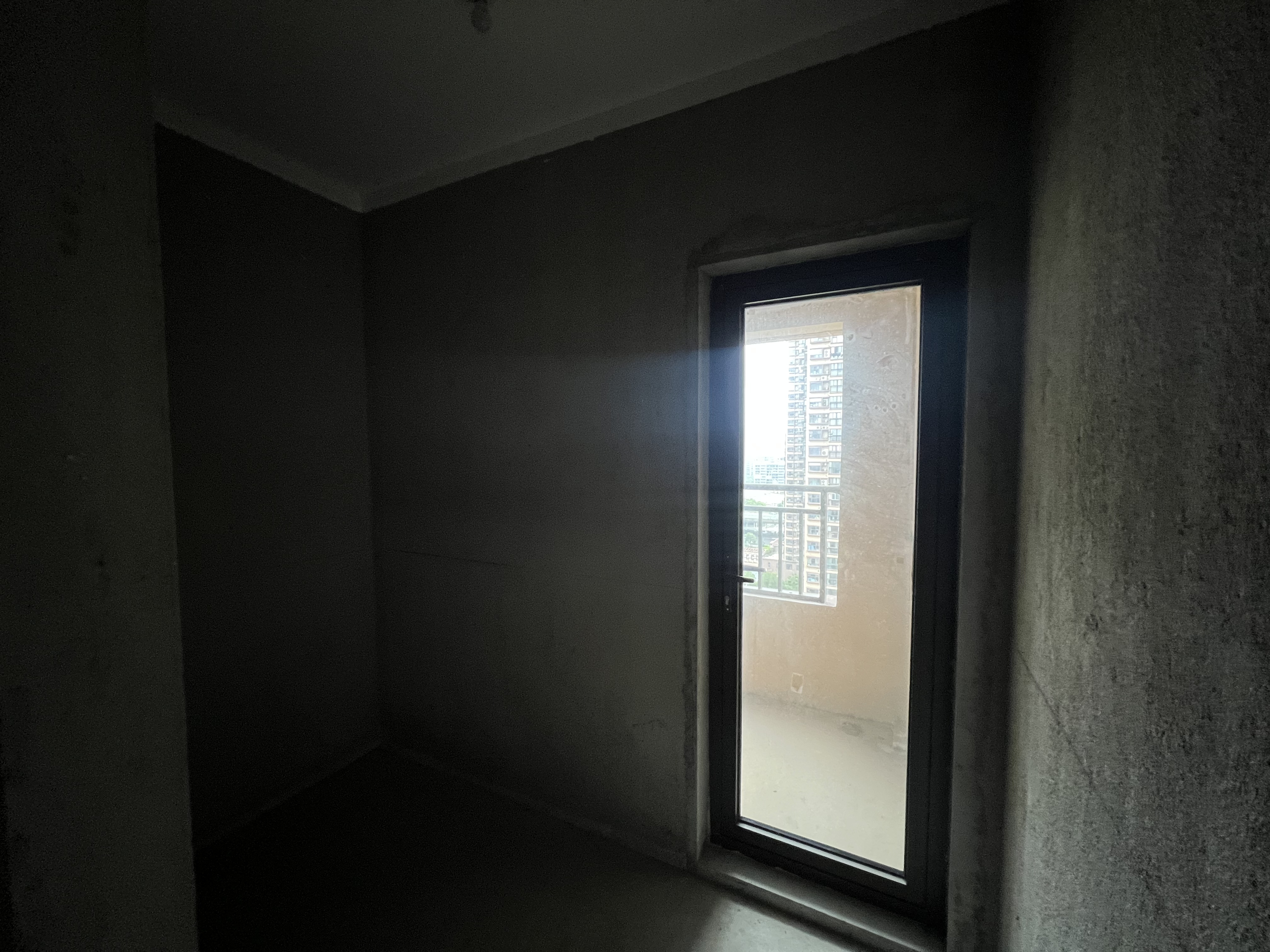 华强城 4室2厅2卫 145m&sup2;