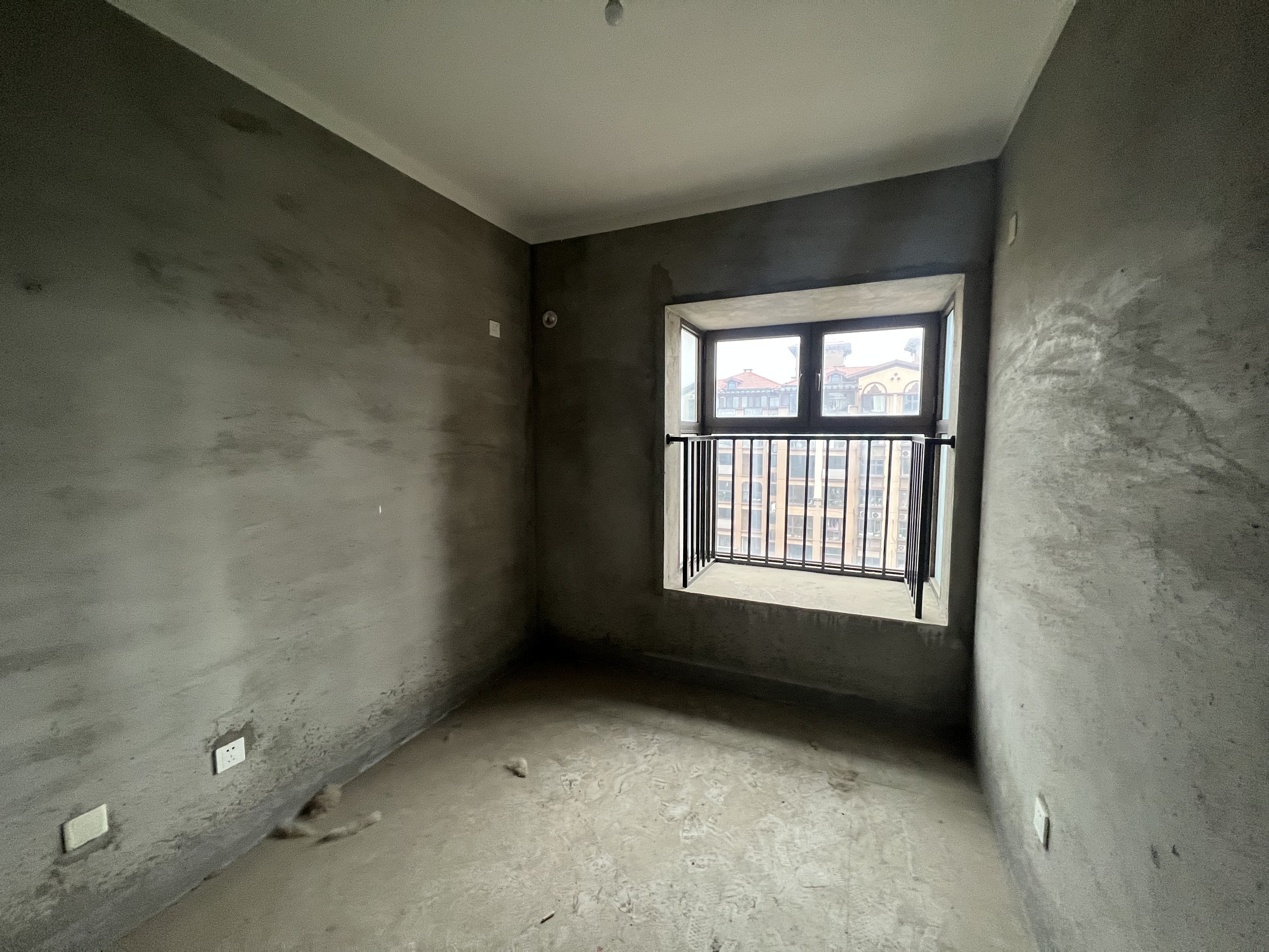 华强城 3室2厅2卫 128.43m&sup2;