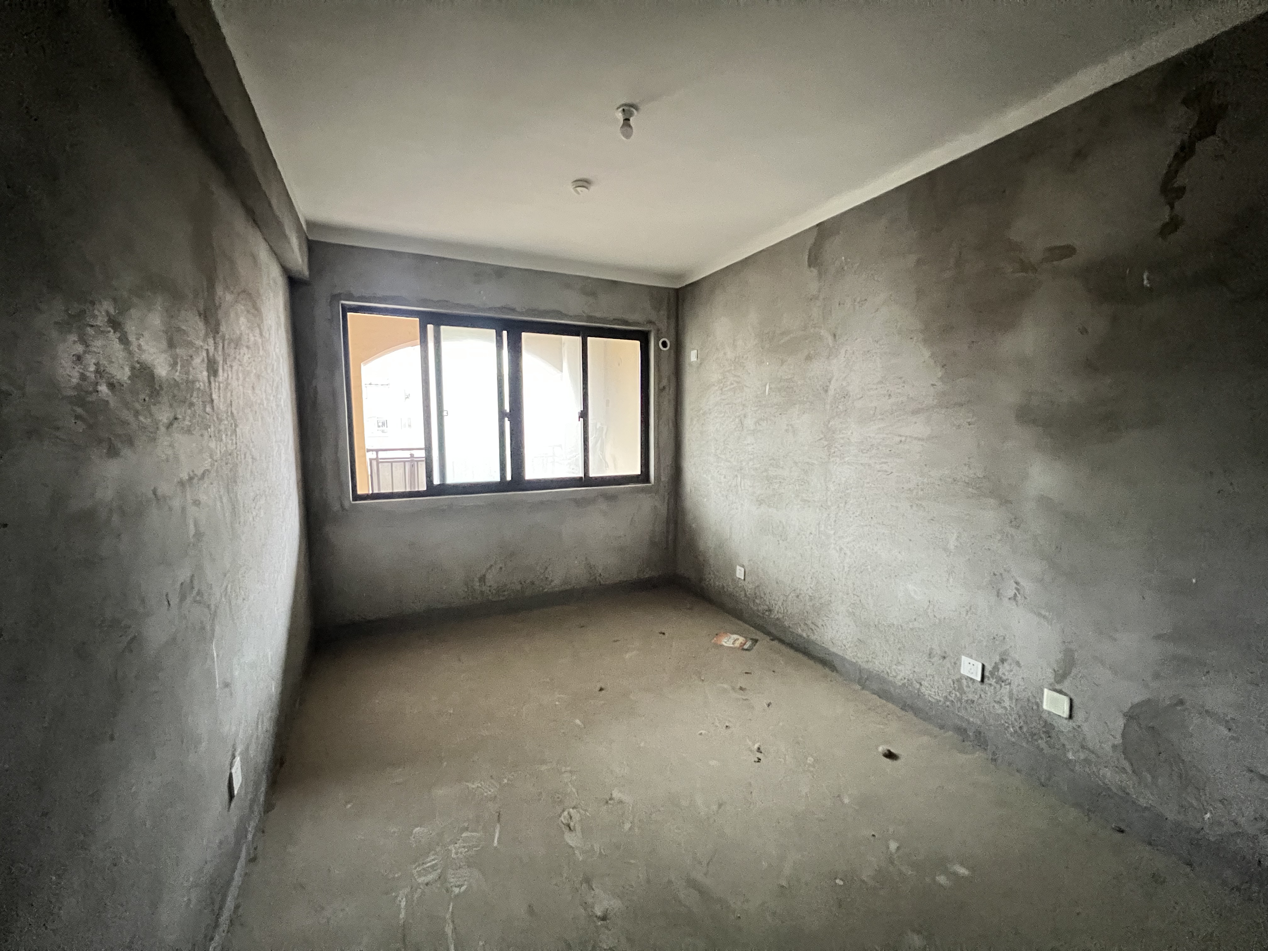 华强城 3室2厅2卫 128.43m&sup2;