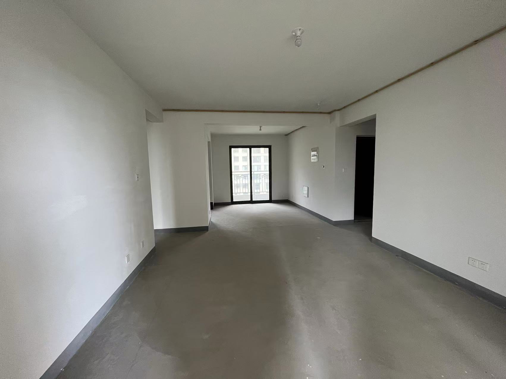 招商新城雍景湾 4室2厅2卫 139m²