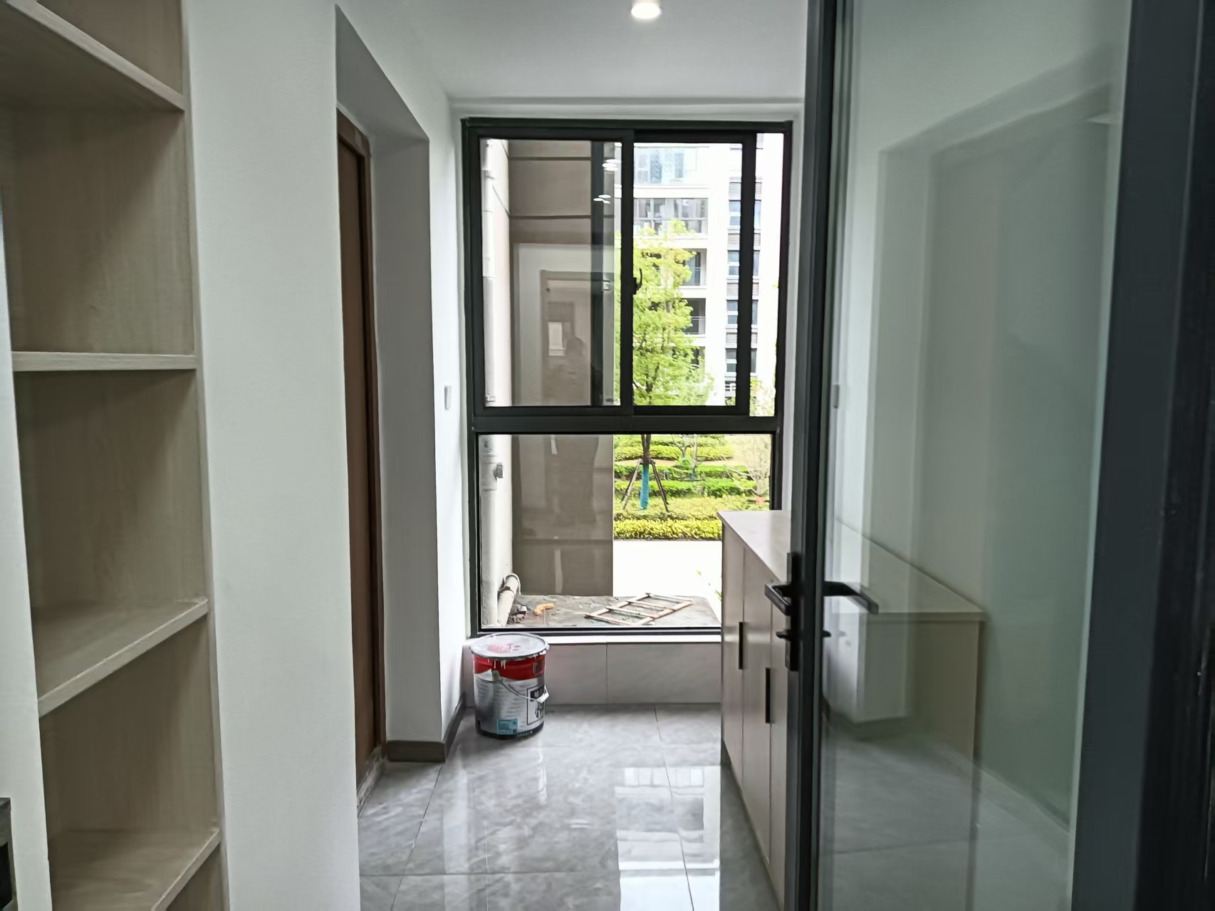 东时区 4室2厅2卫 114m²