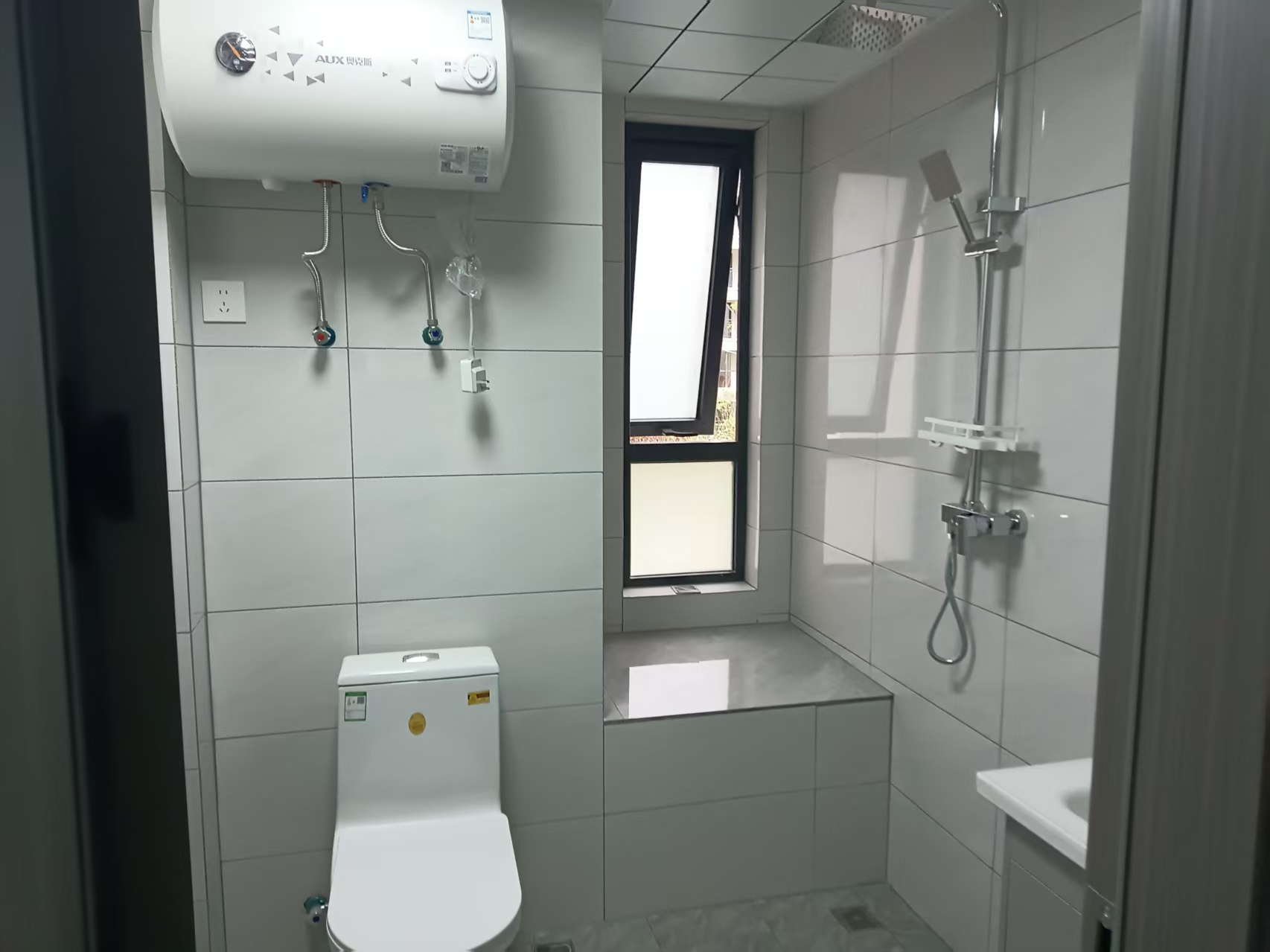 东时区 4室2厅2卫 114m&sup2;