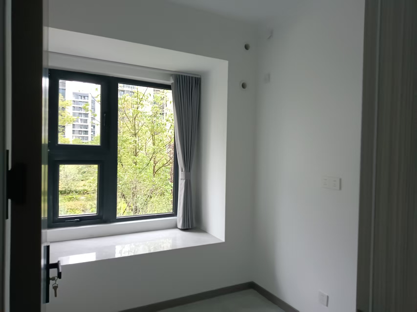 东时区 4室2厅2卫 114m&sup2;