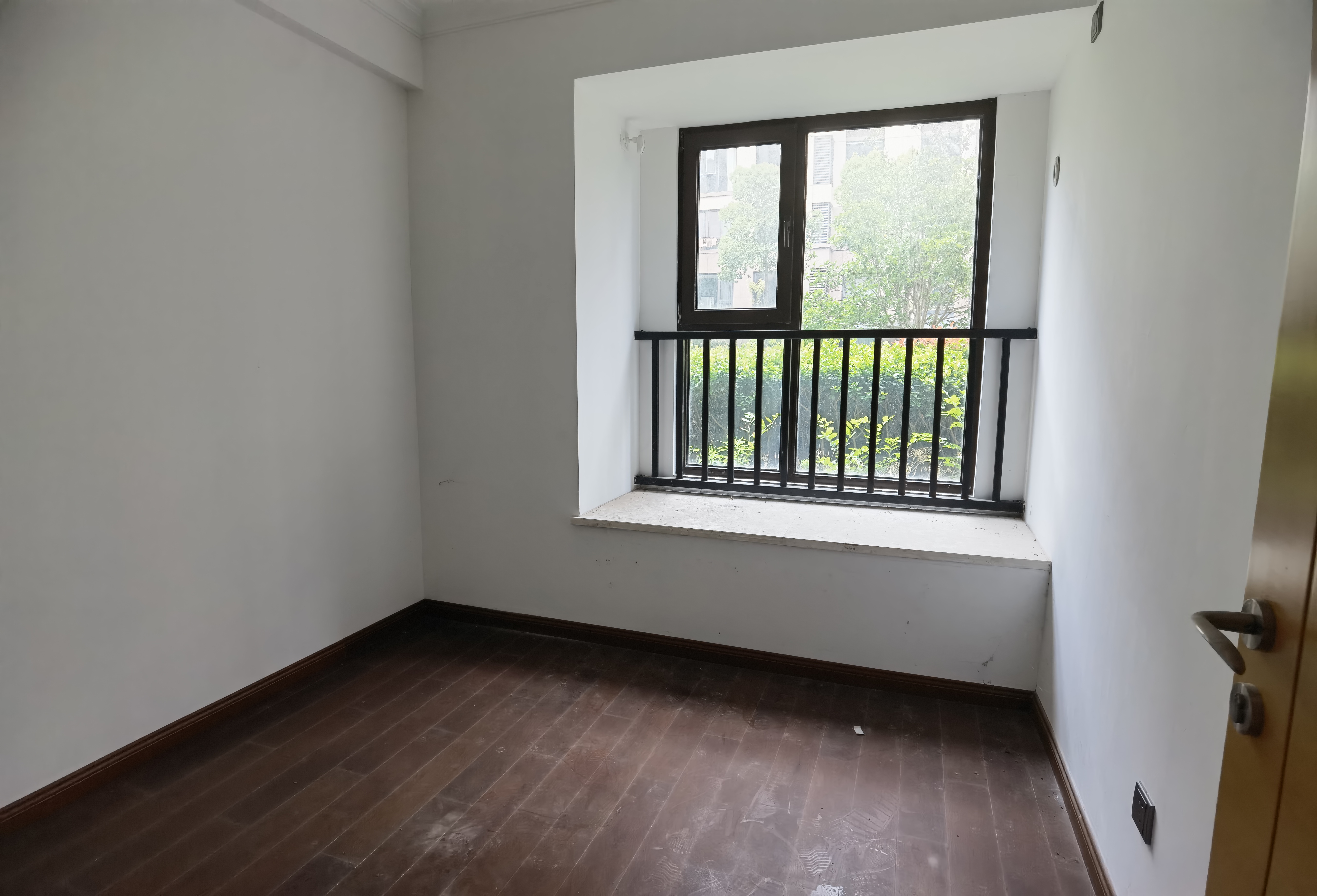 富力院士廷 4室2厅2卫 140m&sup2;