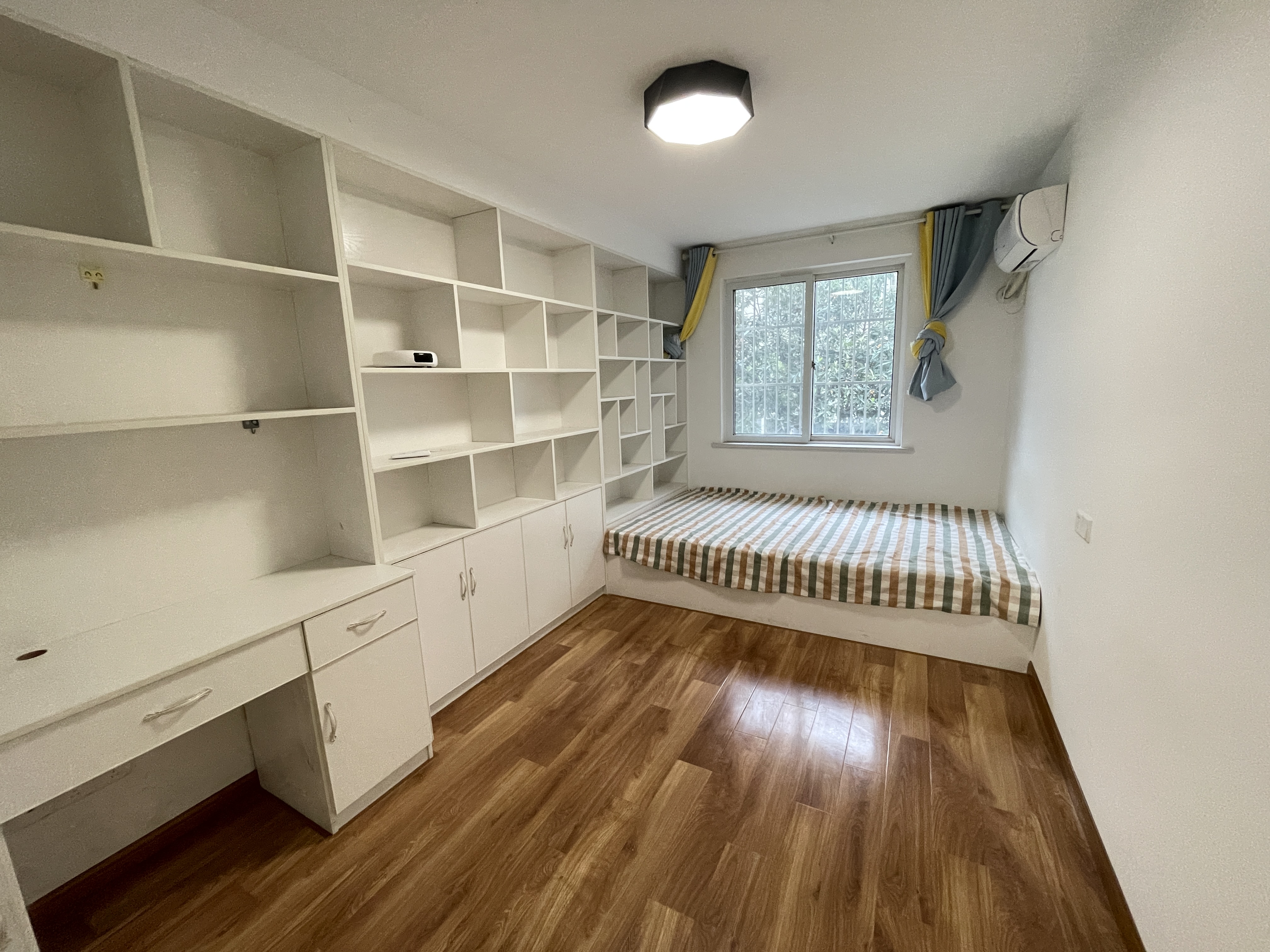 五山公寓 2室2厅1卫 82.47m&sup2;