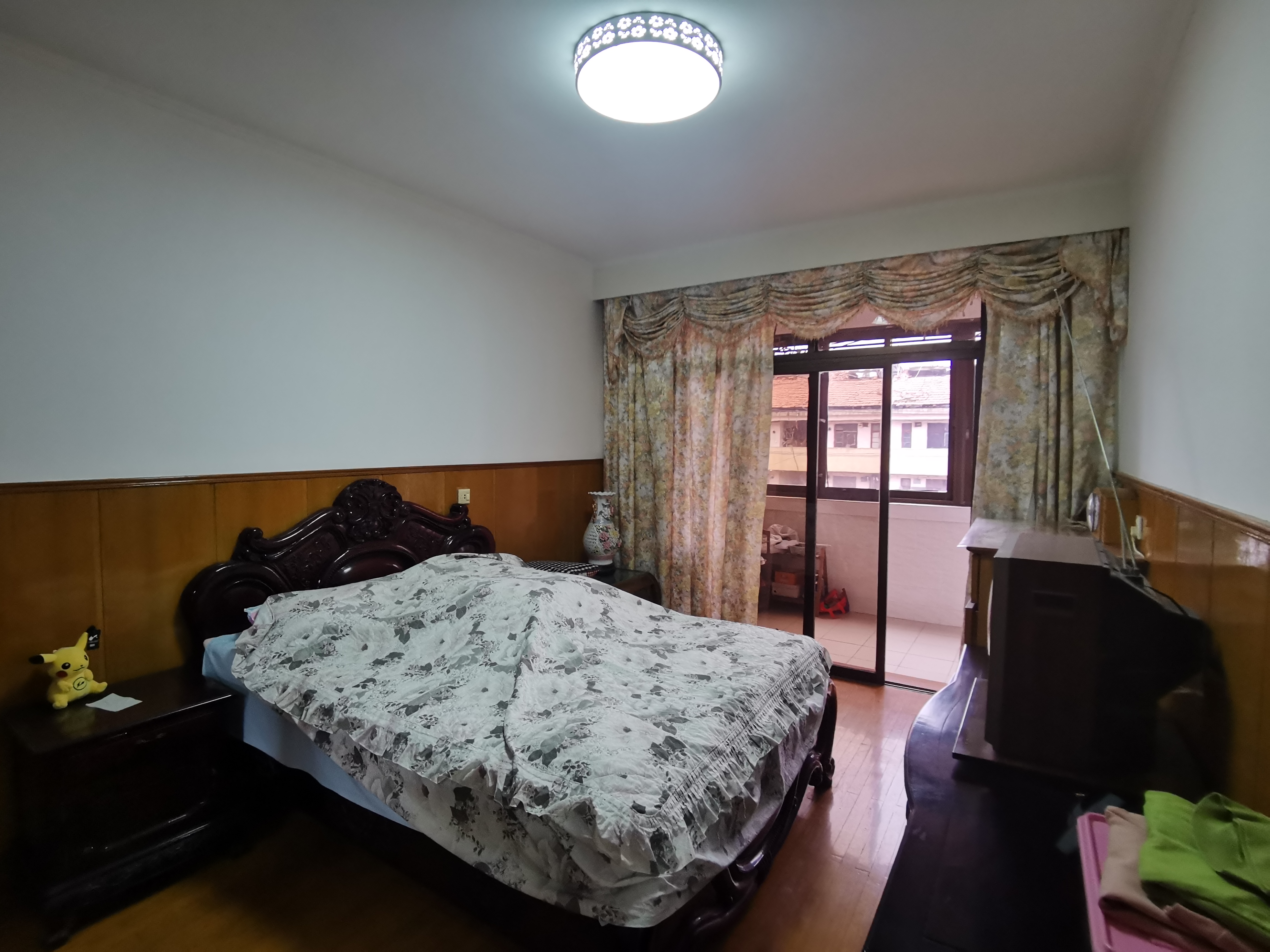 虹南小区 3室2厅1卫 111.7m&sup2;