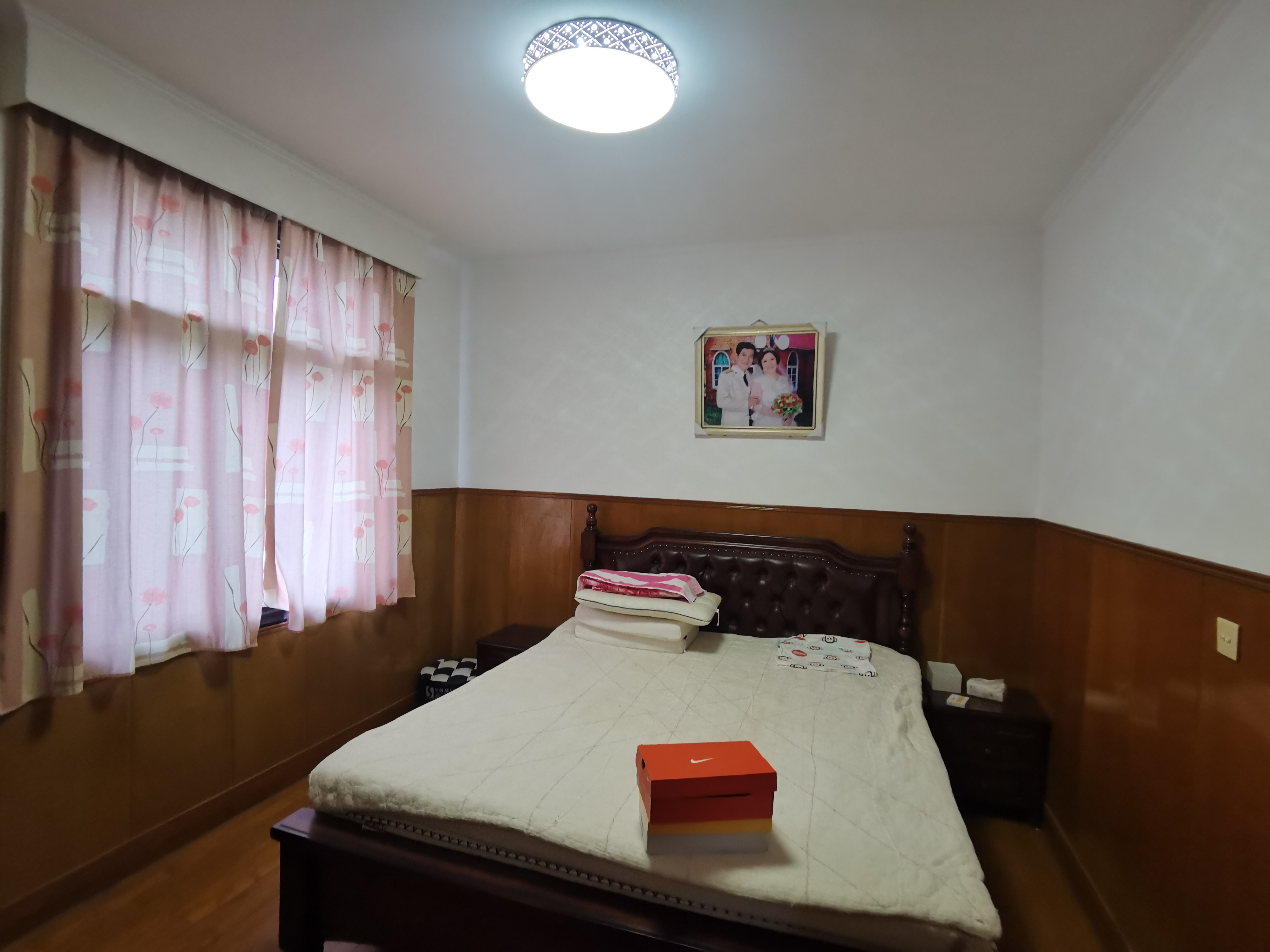 虹南小区 3室2厅1卫 111.7m&sup2;