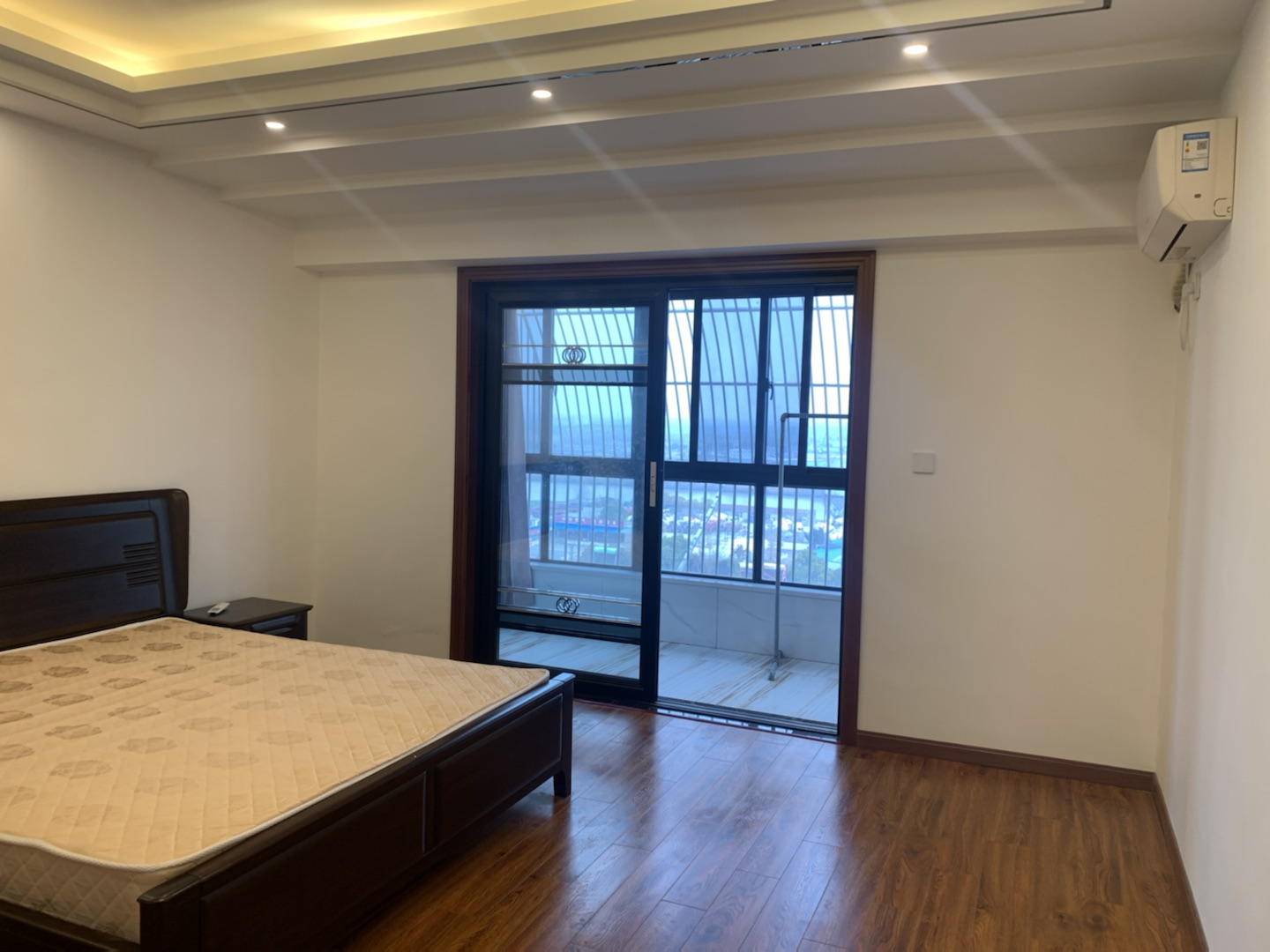 果园南苑 2室2厅1卫 99m&sup2;
