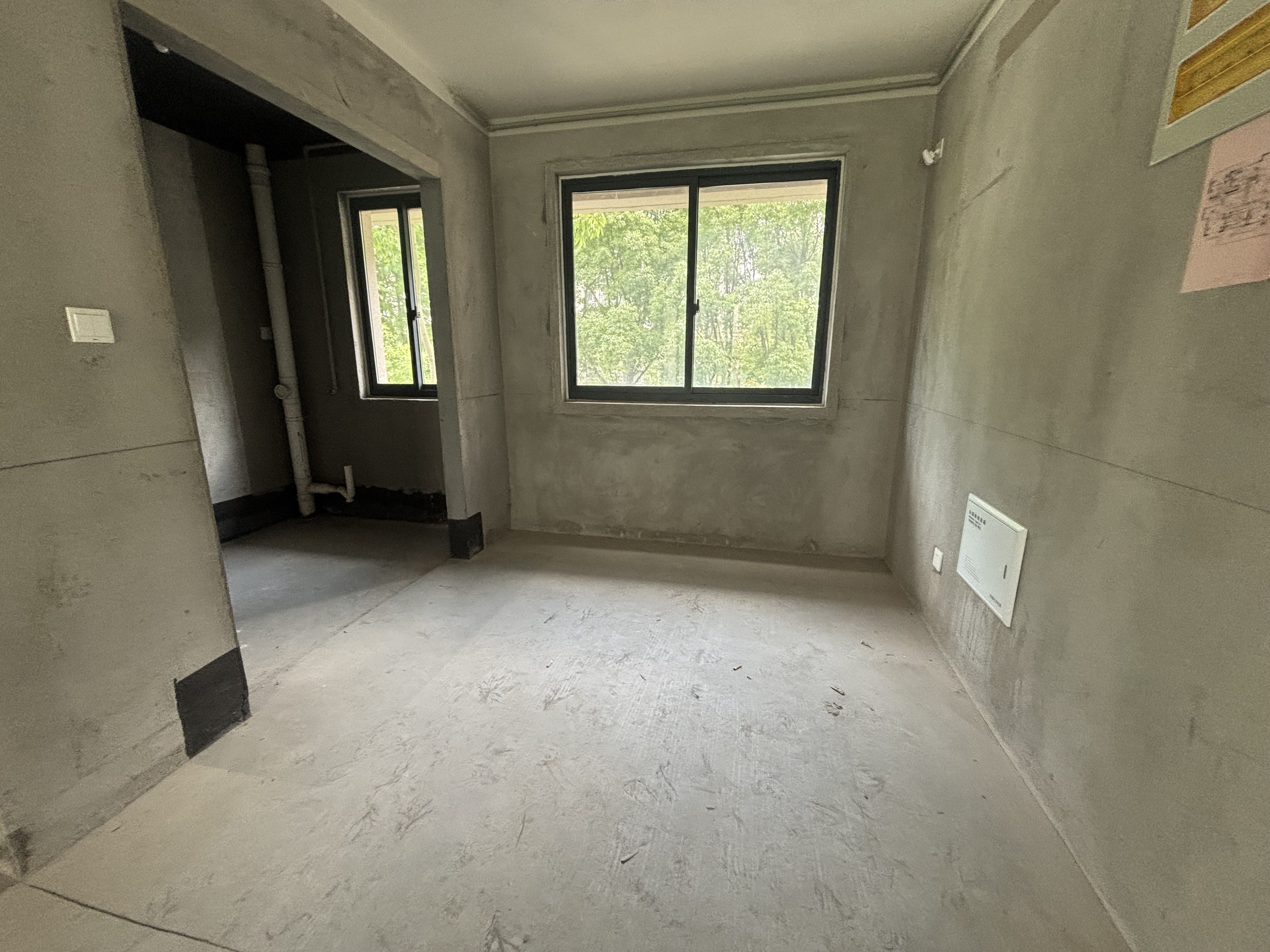 神辉上麟府 3室2厅1卫 100.00m²