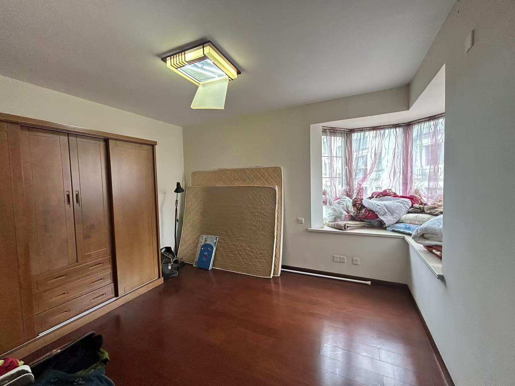 优山美地花园北区 2室2厅1卫 98m&sup2;