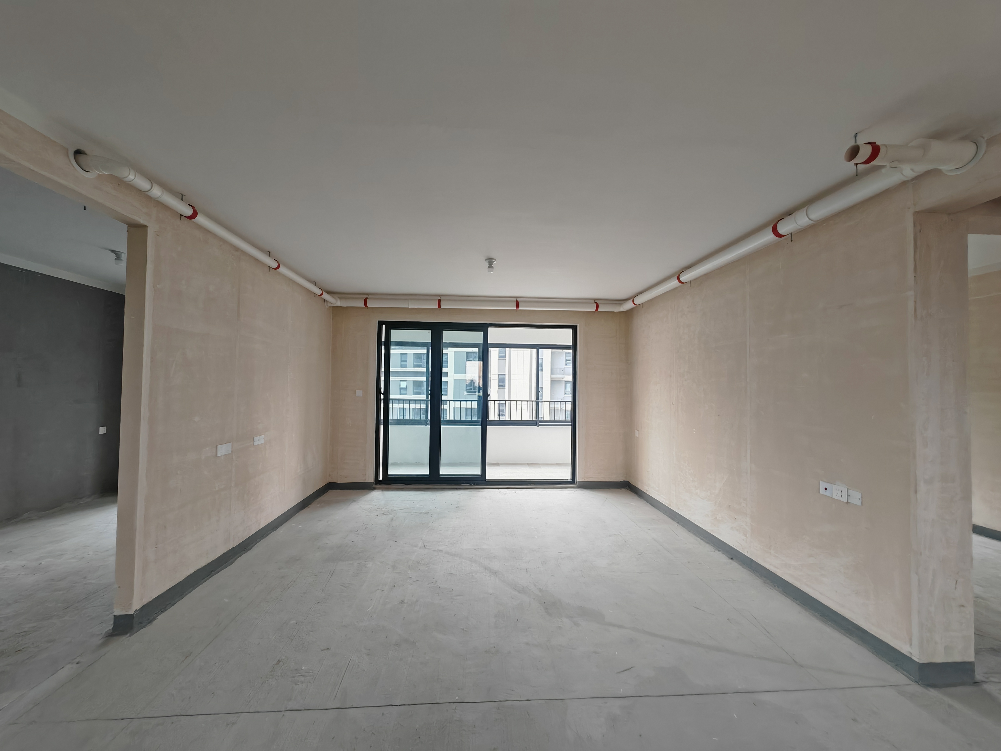 天璞华庭 4室2厅2卫 137m²