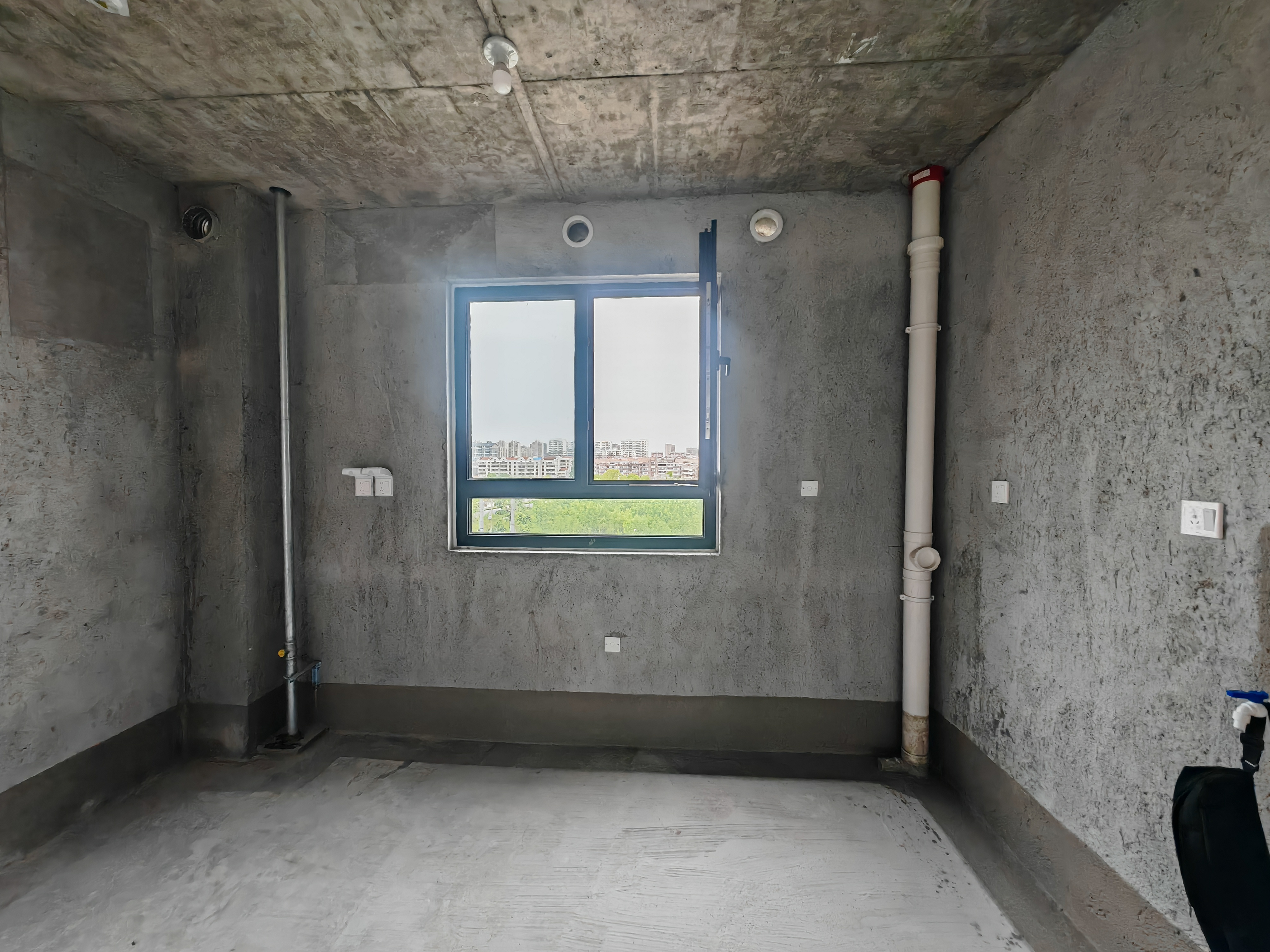天璞华庭 4室2厅2卫 137m&sup2;