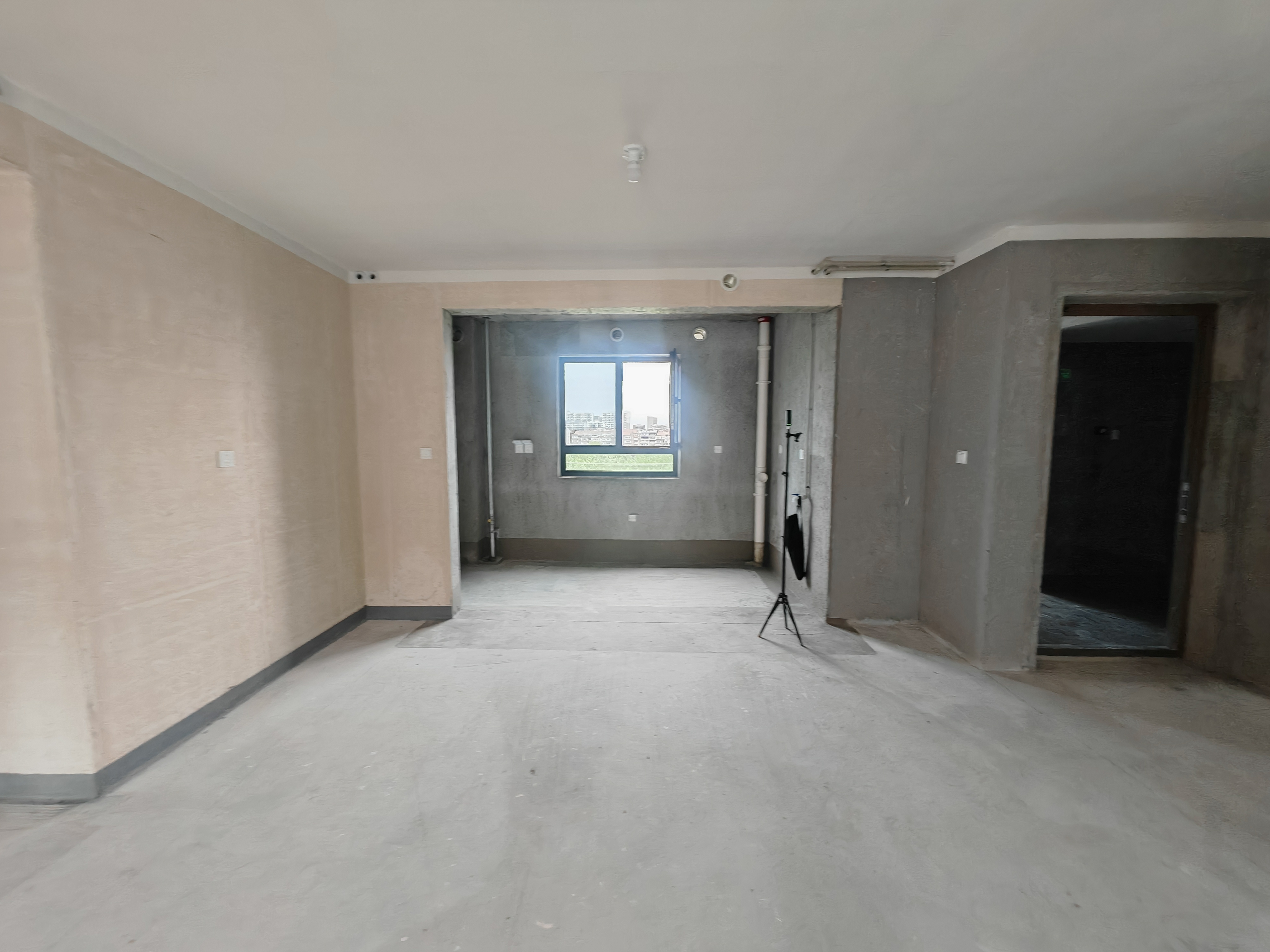 天璞华庭 4室2厅2卫 137m&sup2;