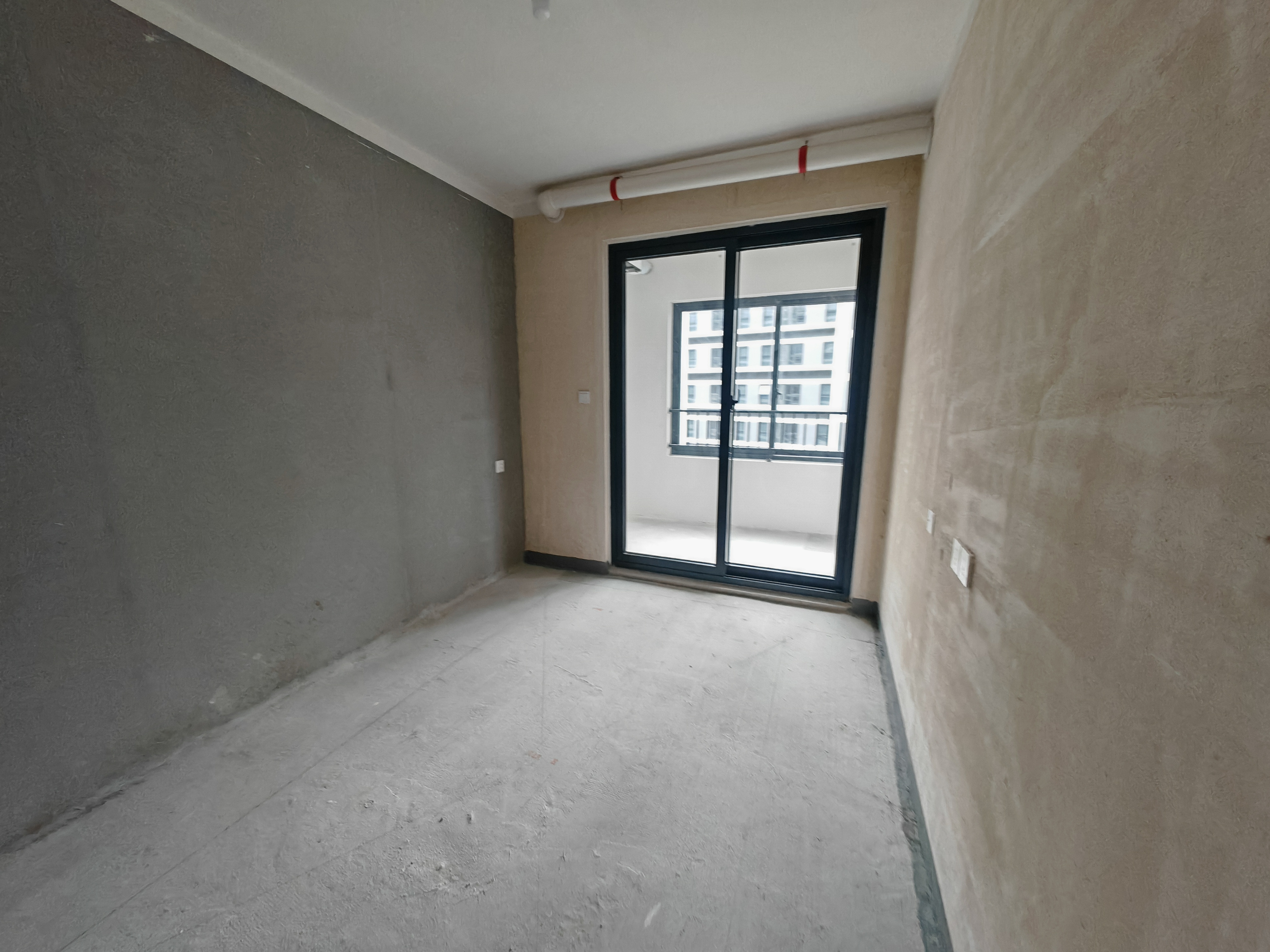天璞华庭 4室2厅2卫 137m&sup2;