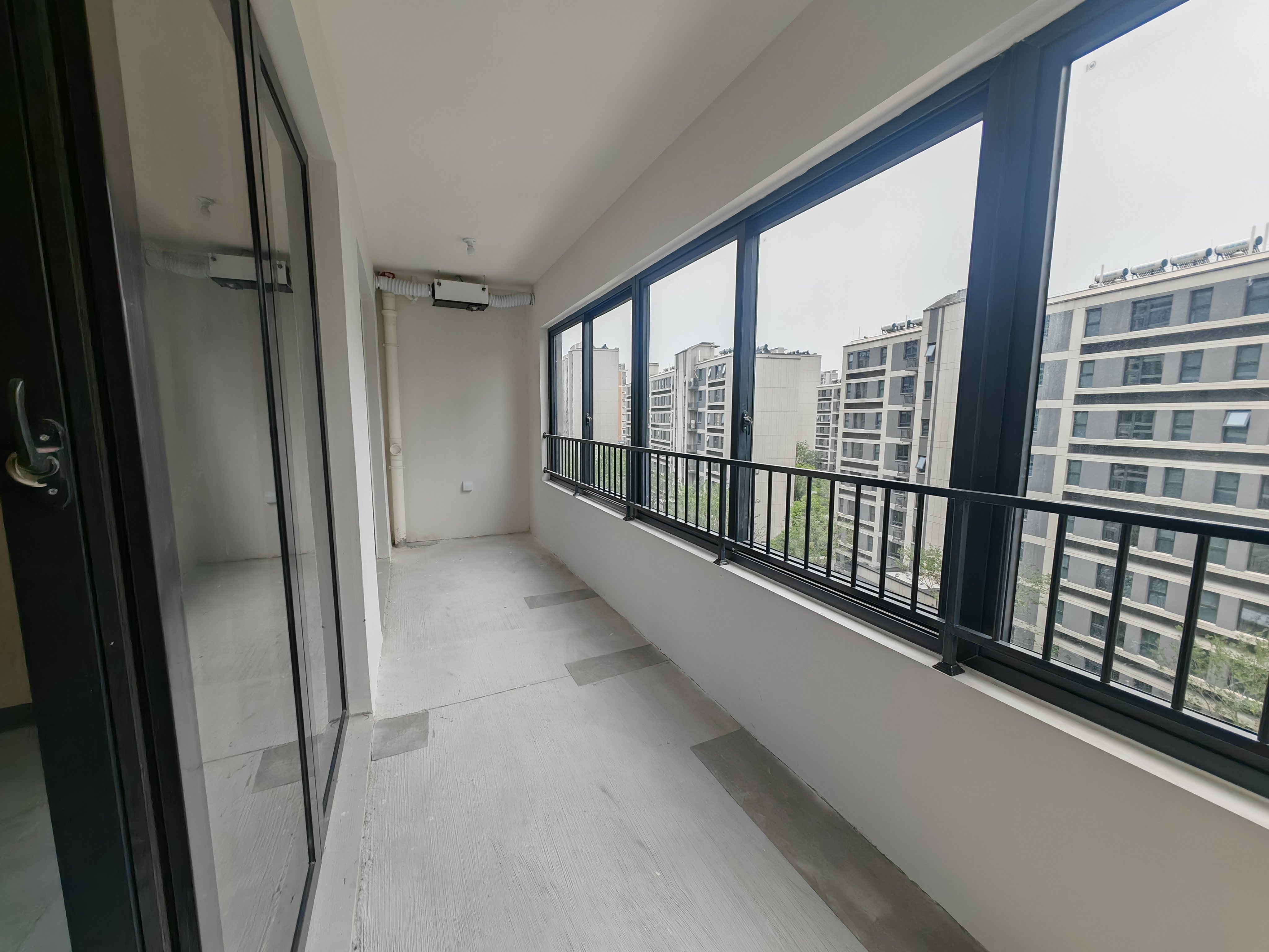 天璞华庭 4室2厅2卫 137m&sup2;