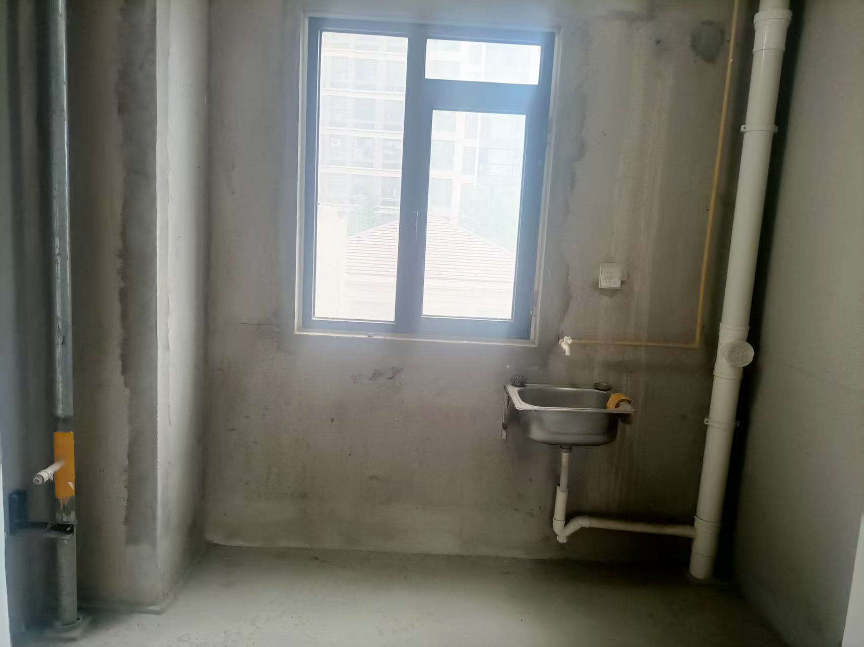 绿地新里城 3室2厅2卫 106.08m&sup2;
