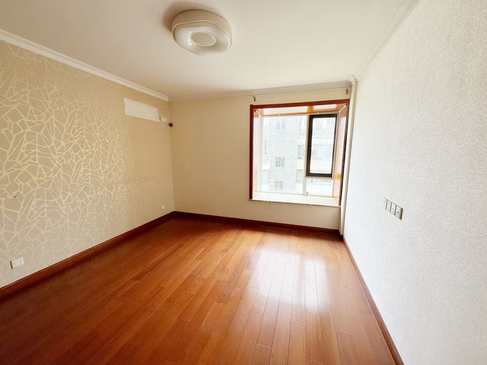 江海名苑南区 3室2厅2卫 146.73m&sup2;