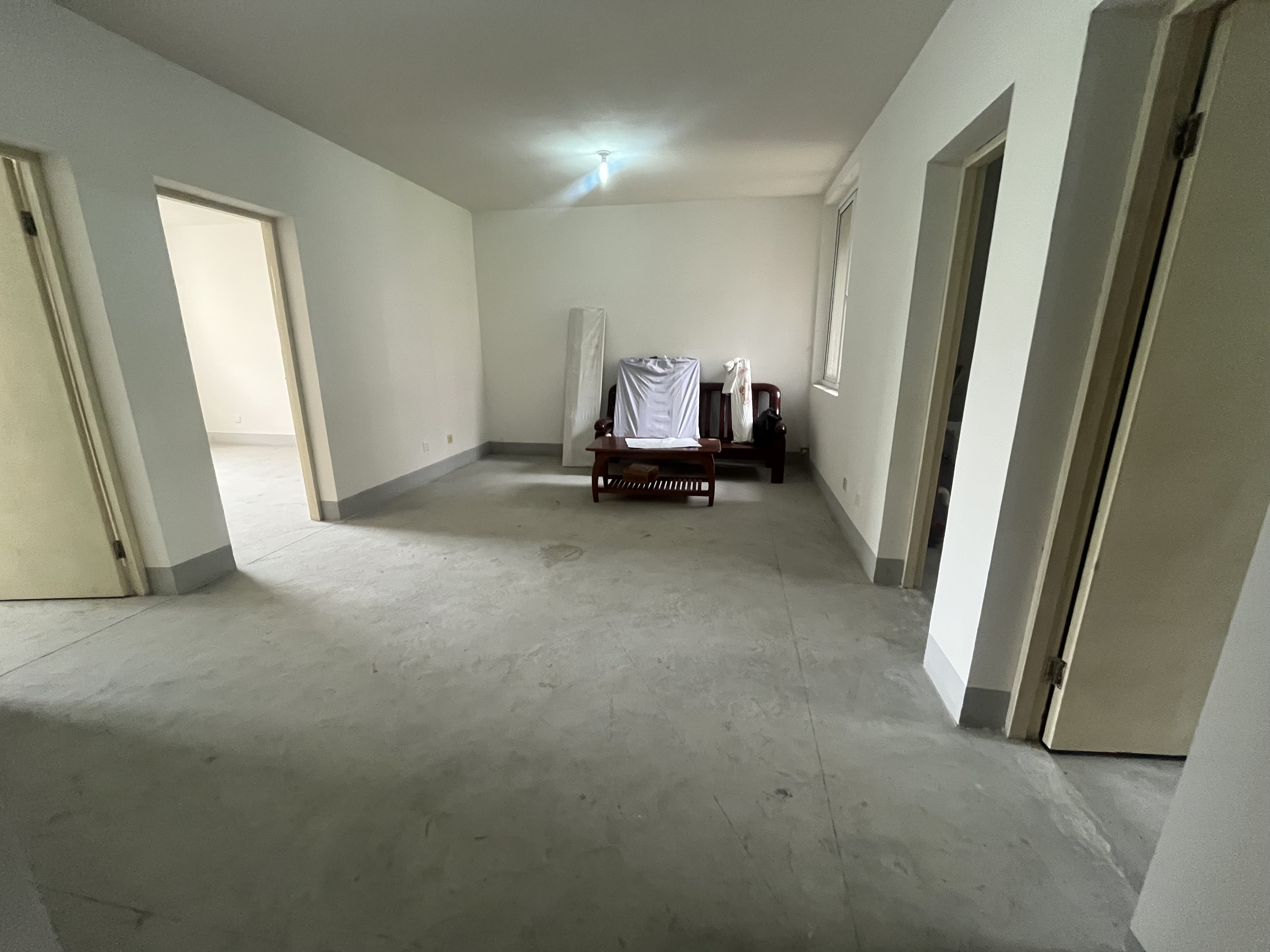 新港花苑 2室1厅1卫 87.96m²