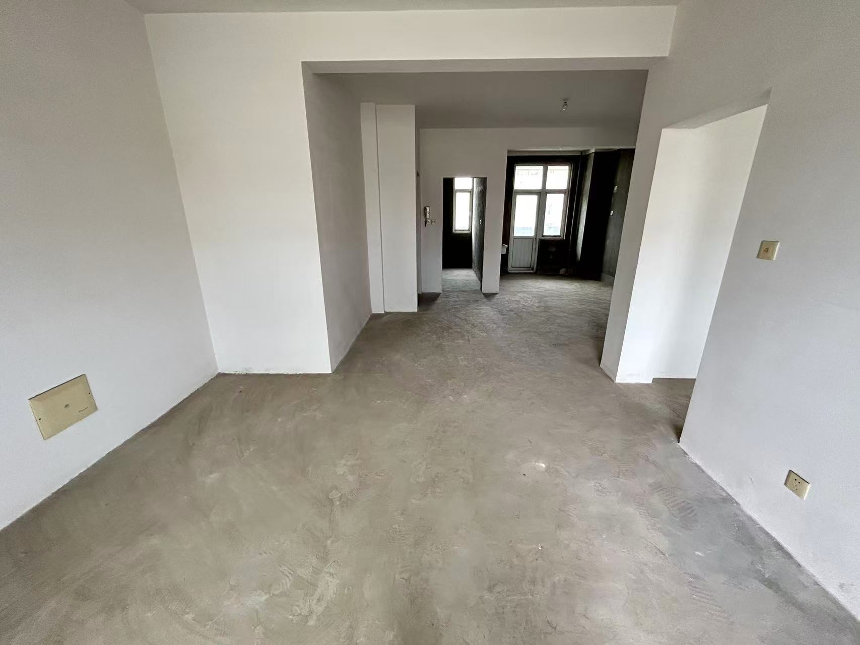 金桥花园 3室2厅1卫 108m&sup2;