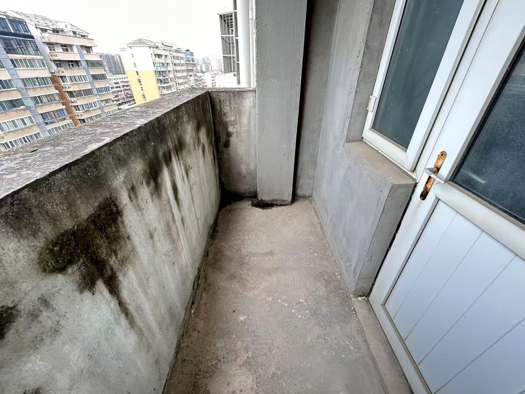 金桥花园 3室2厅1卫 108m&sup2;