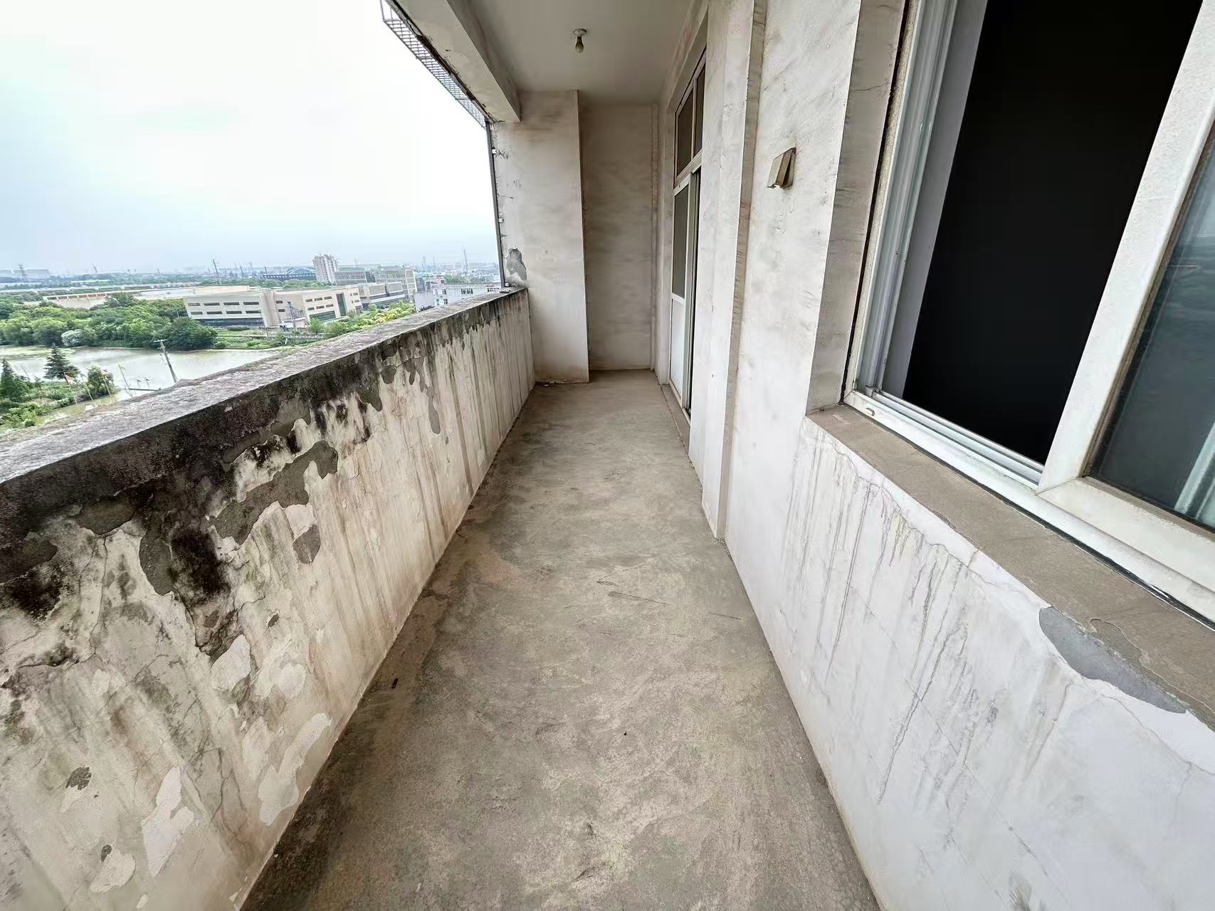 金桥花园 3室2厅1卫 108m&sup2;