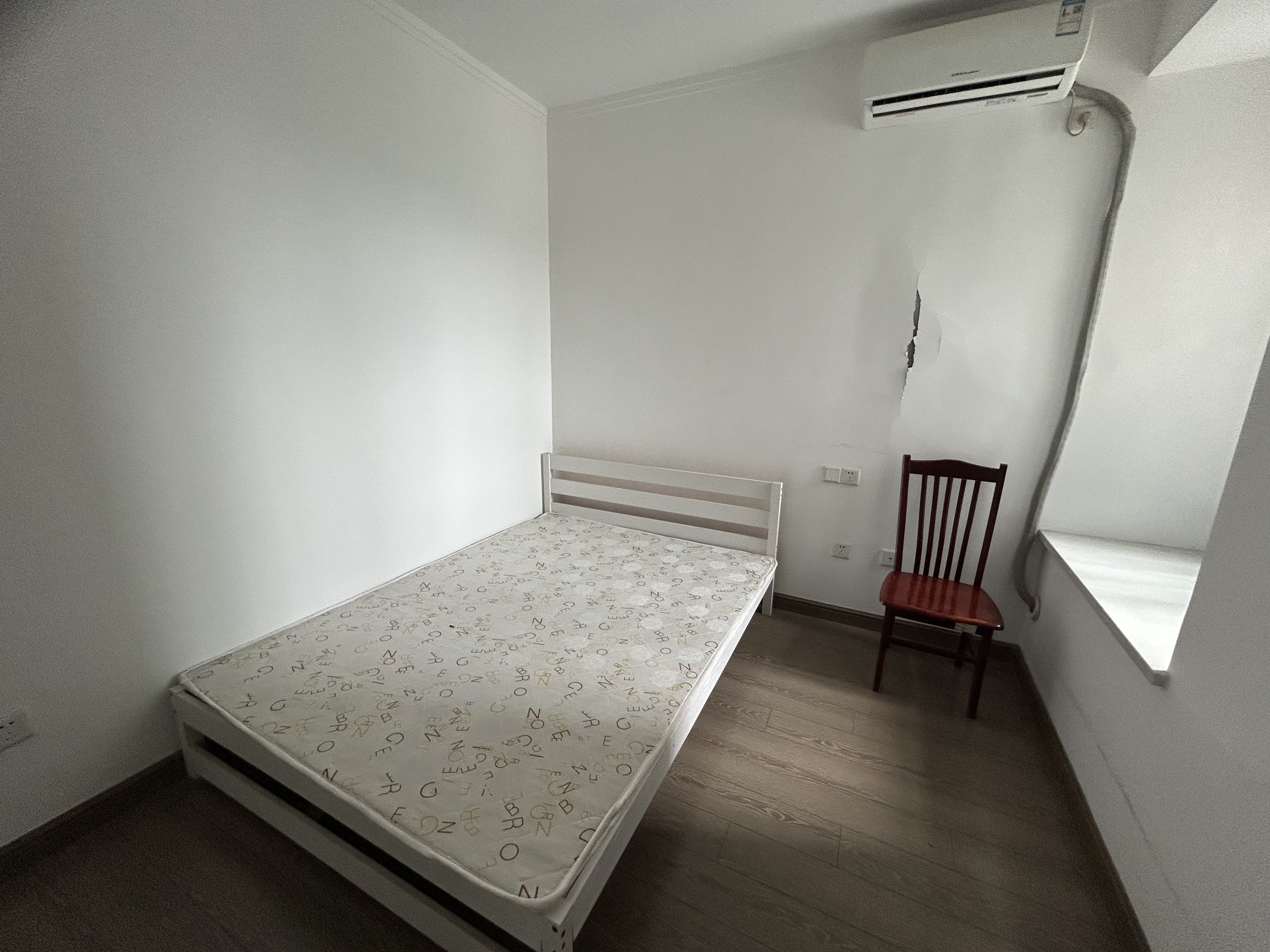 华强国际公馆 3室2厅1卫 102m&sup2;