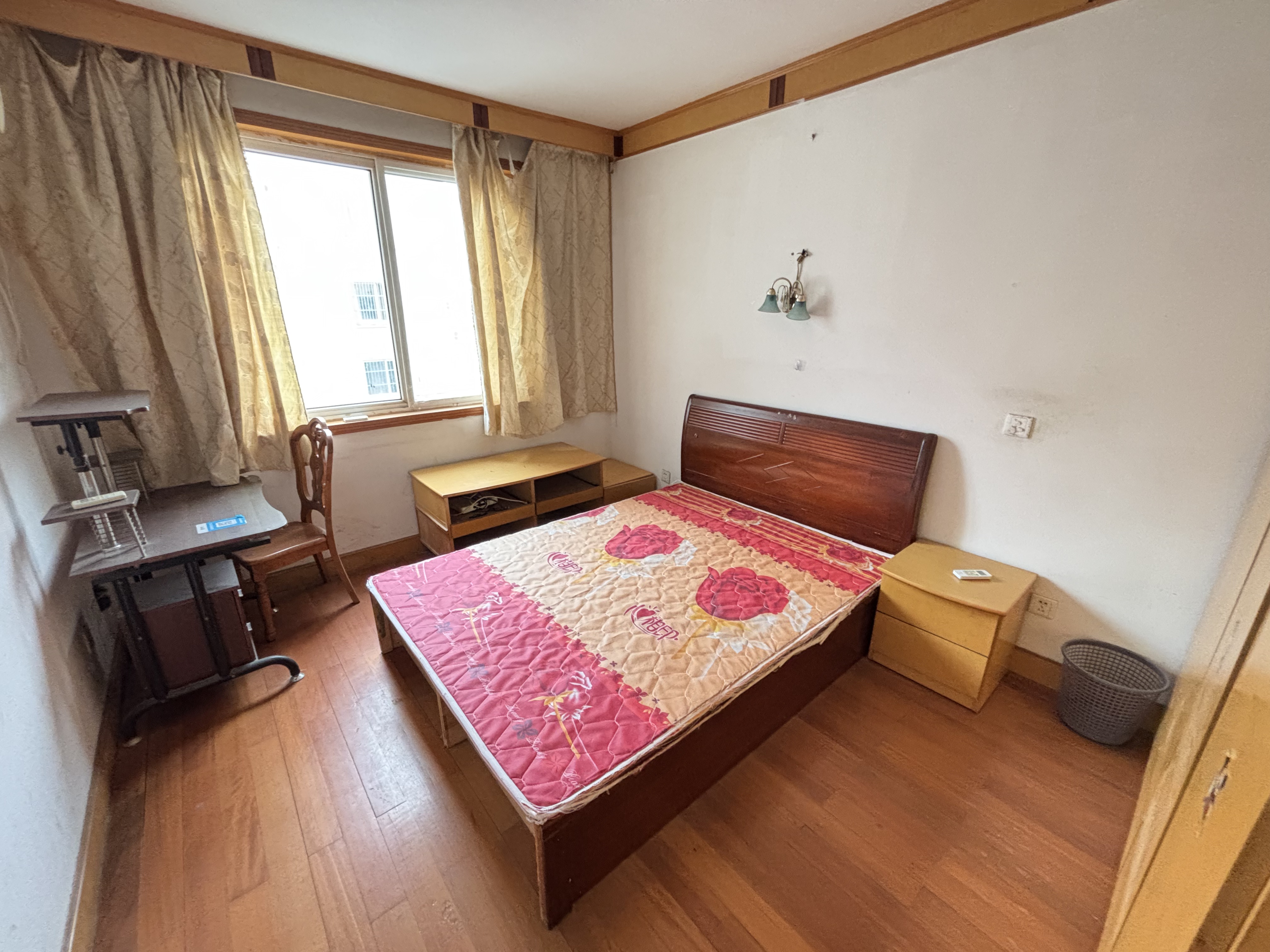 教育新村 2室1厅1卫 72m&sup2;