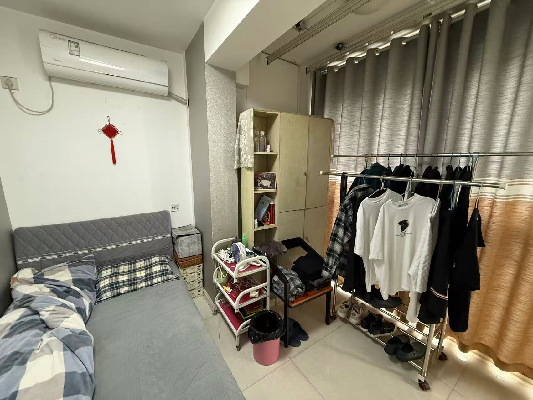 民生滨江丽景花园 4室2厅1卫 137m&sup2;