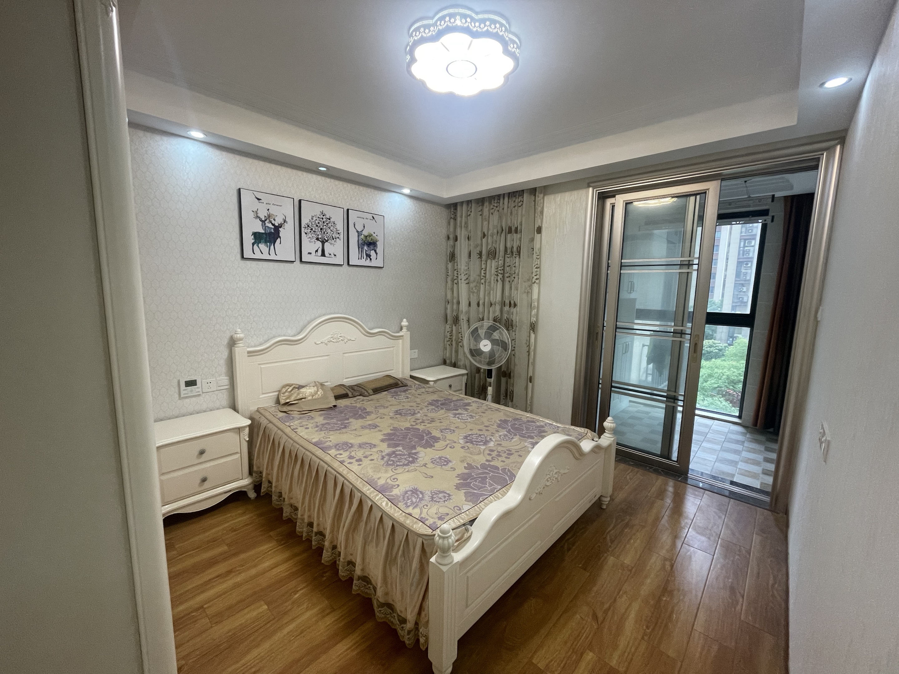 盛和花半里 3室2厅2卫 142.1m&sup2;