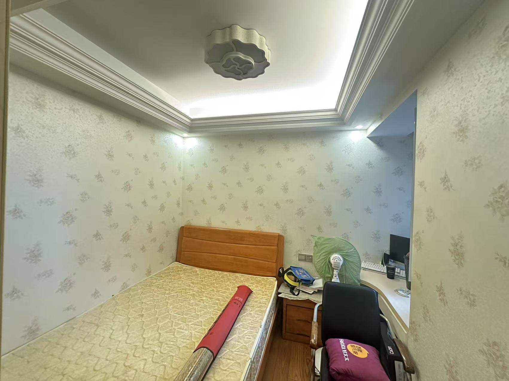 桂花小镇 3室2厅1卫 122m&sup2;