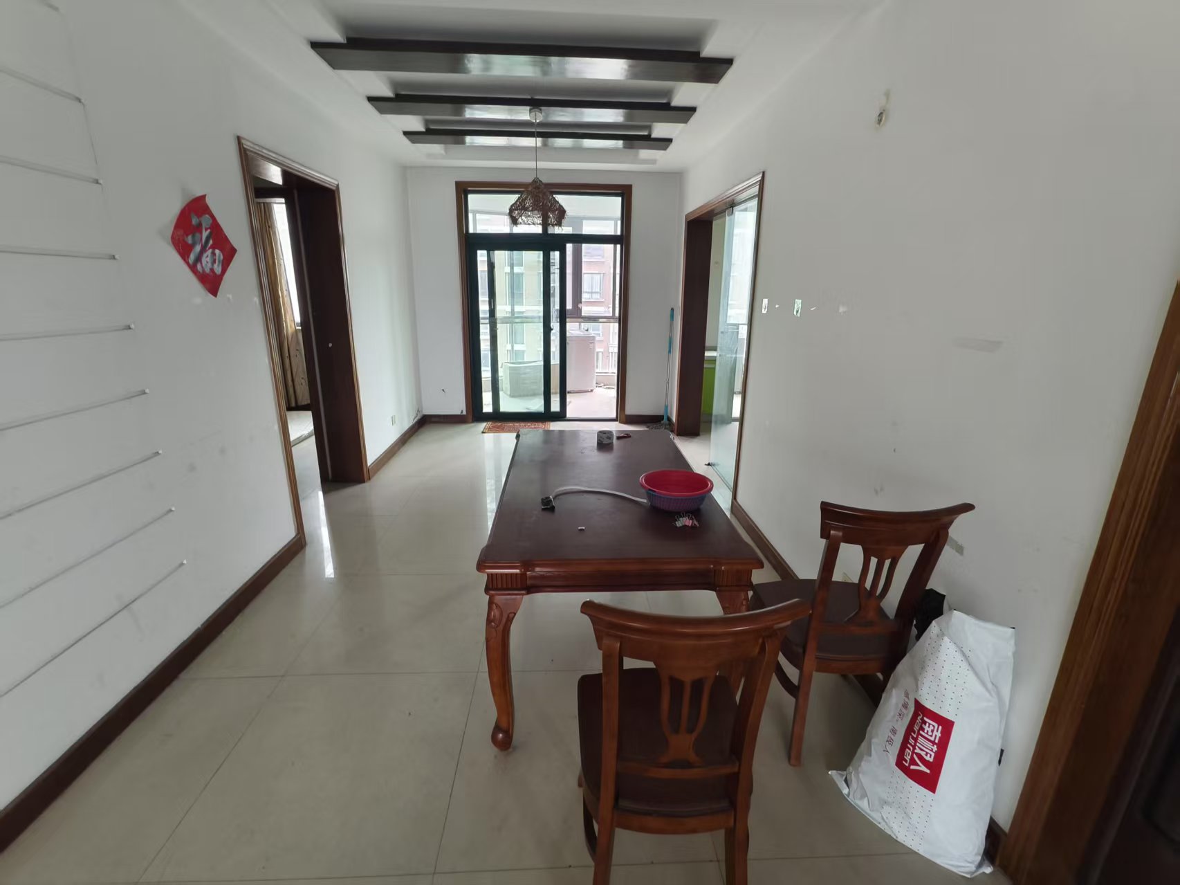 江海皇都私家花园 3室2厅2卫 139m&sup2;