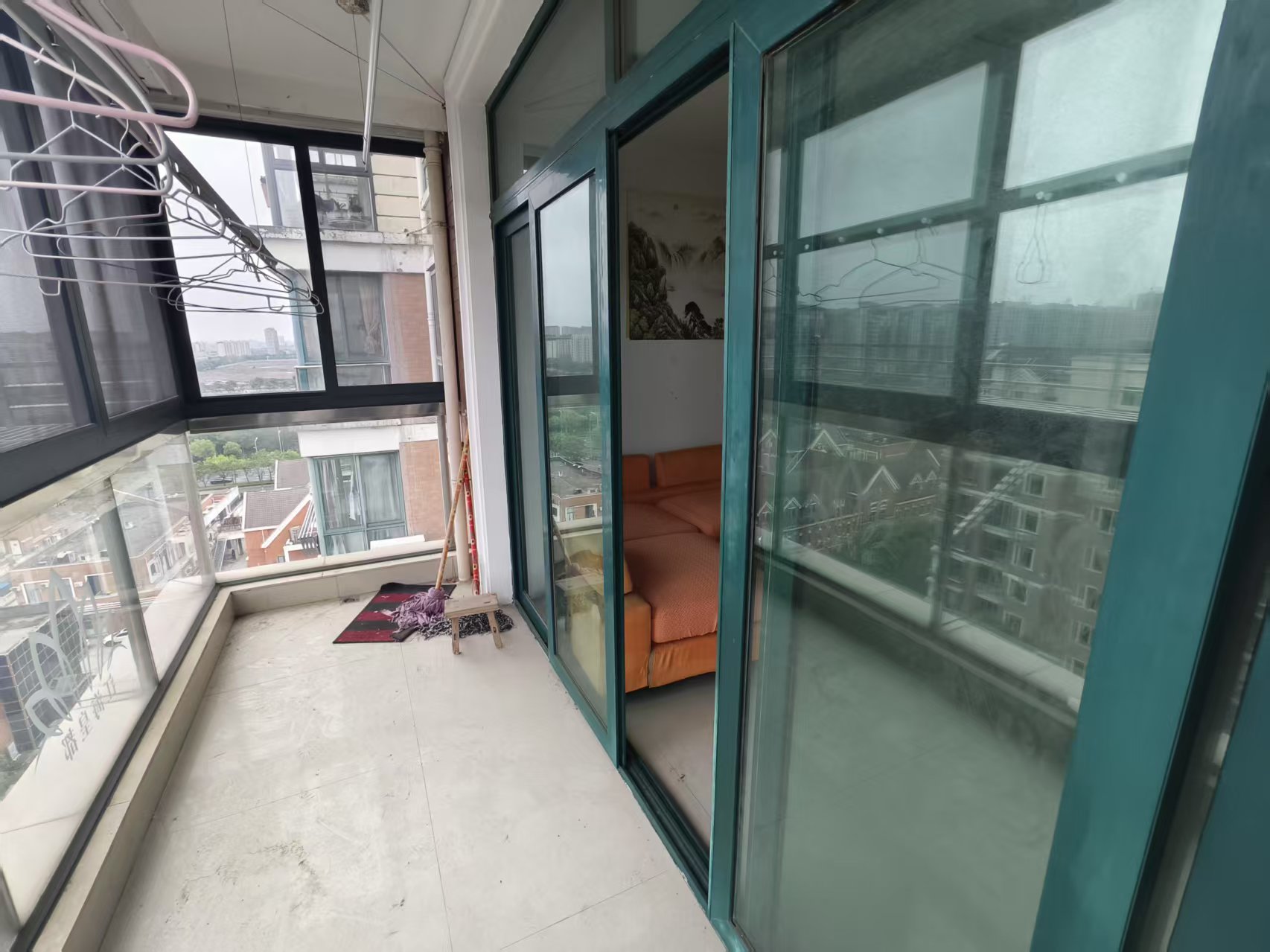 江海皇都私家花园 3室2厅2卫 139m&sup2;