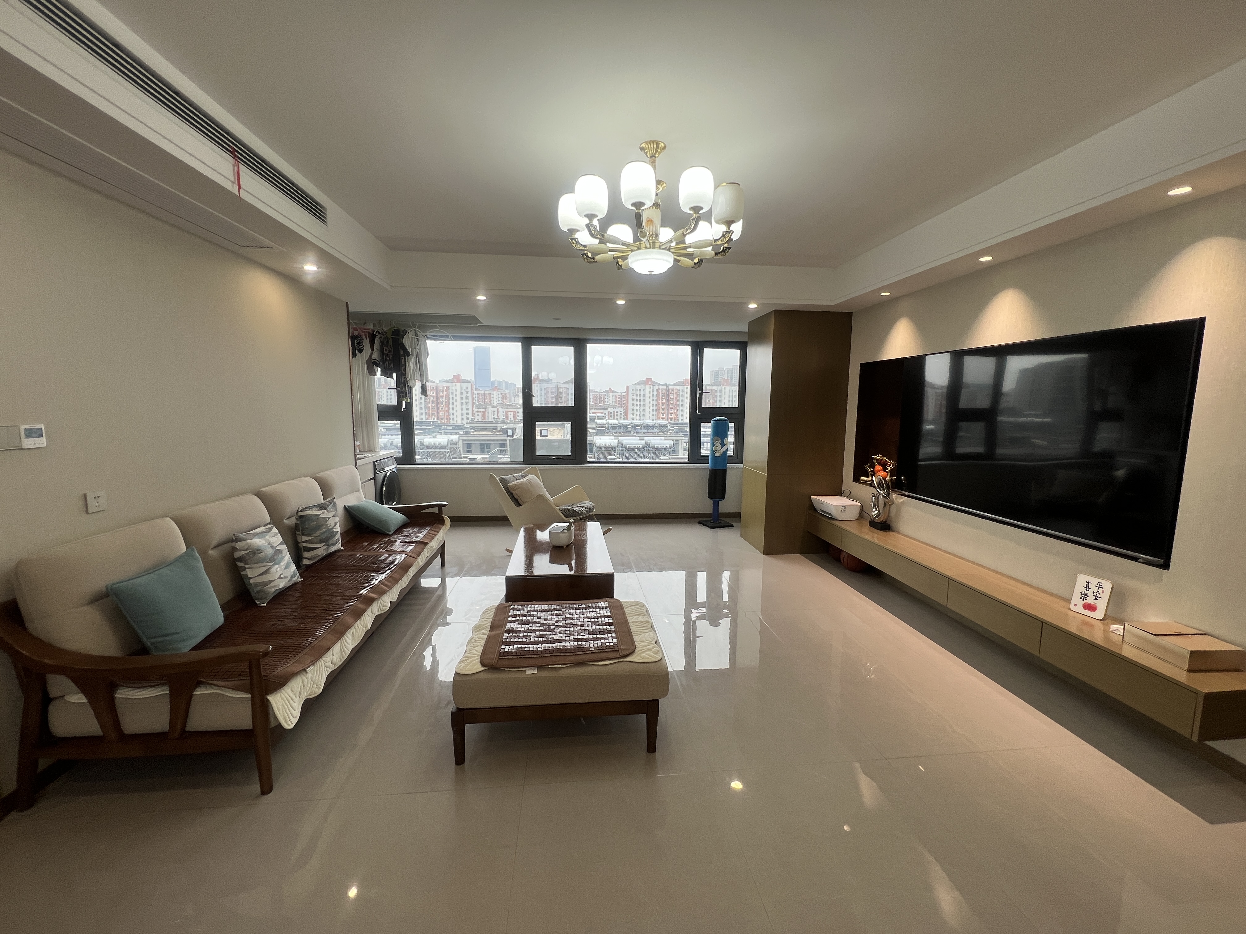 绿城湖境和庐 3室2厅2卫 121m²