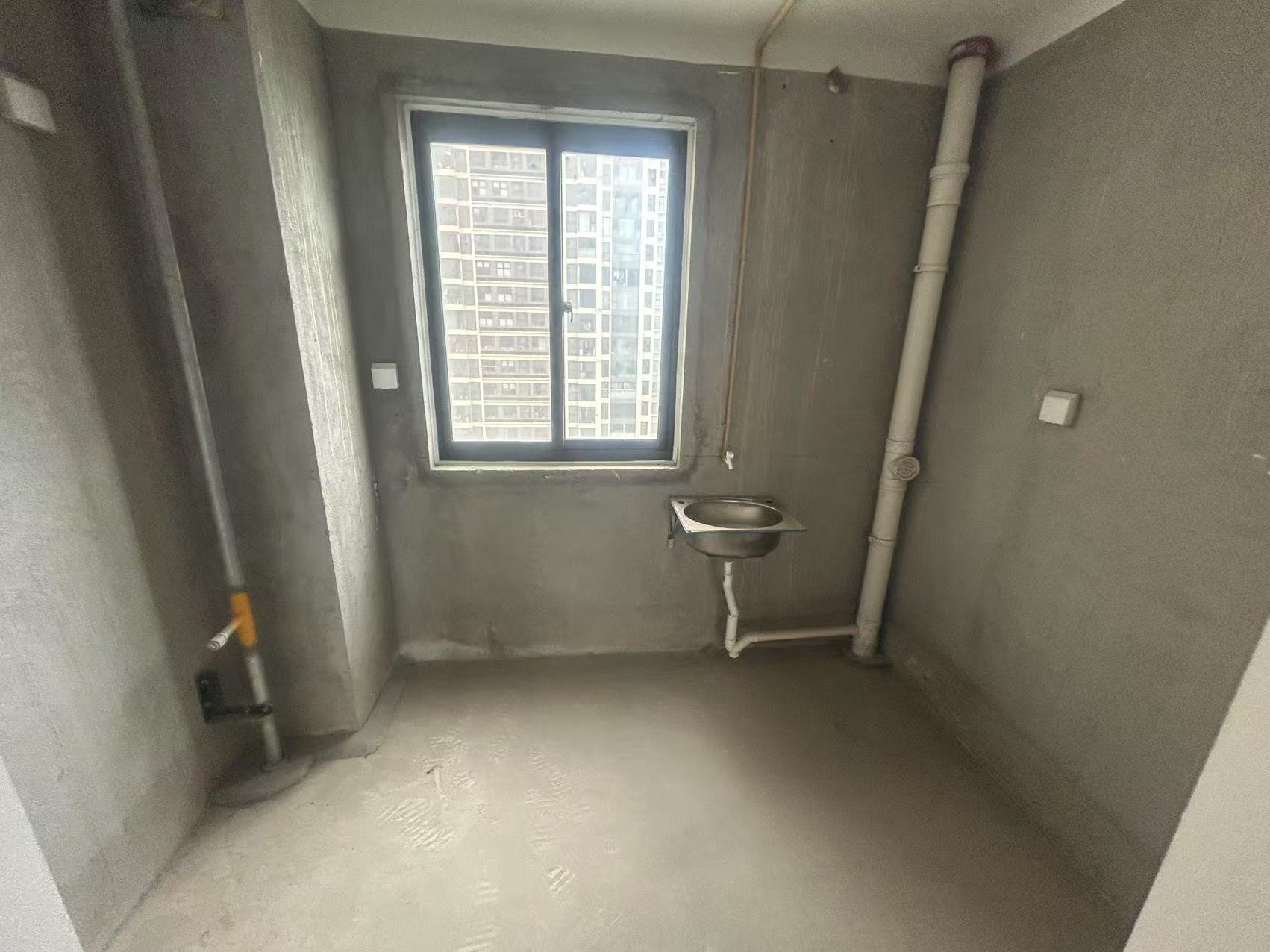 绿地新里城 3室2厅2卫 106.78m&sup2;