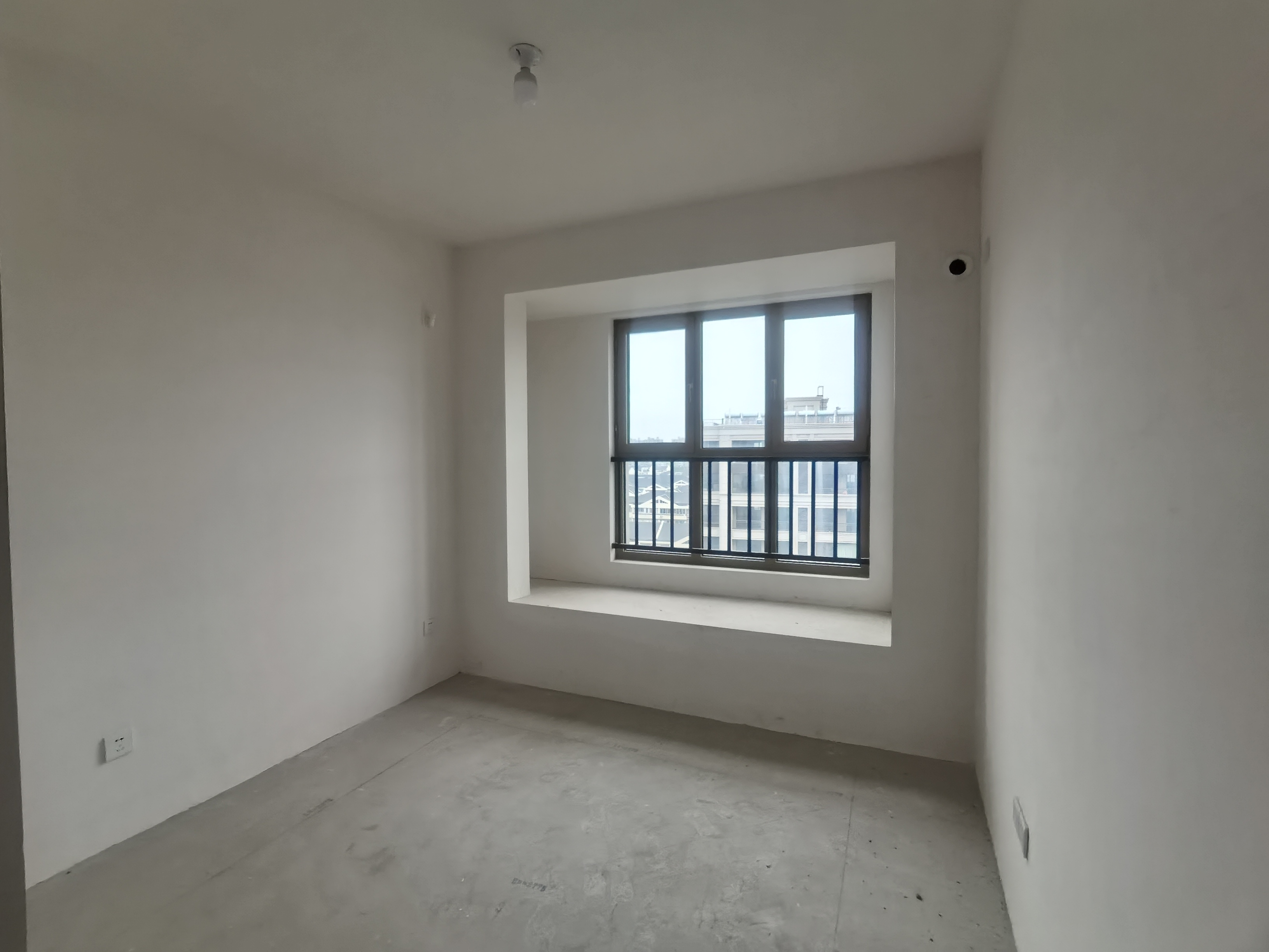 融创荣润&middot;玖樟台 4室2厅2卫 120.99m&sup2;