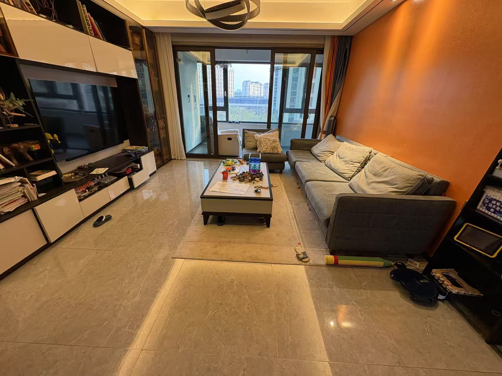 珑府 4室2厅2卫 144.40m&sup2;